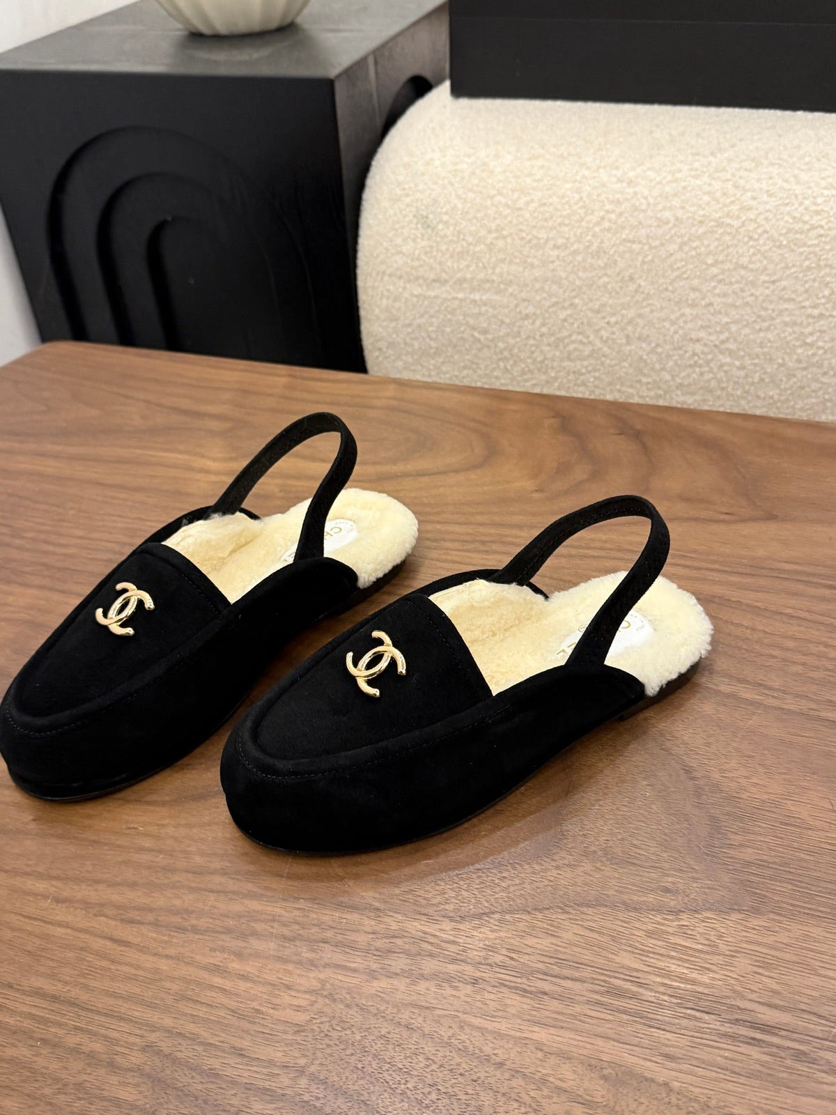 Chanel 2026 CC Logo Slingback Suede And Wool 122671