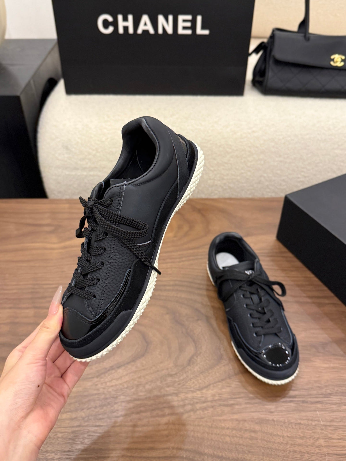 Chanel 2026 Low-Top Sneakers Cowhide 173100