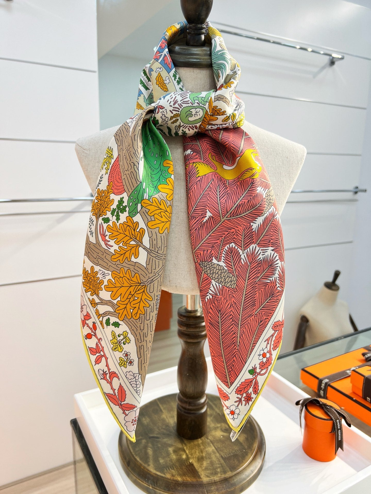 HM 26s Double-sided Scarf 90 Pink Yellow Colorful Mulberry Silk 152369