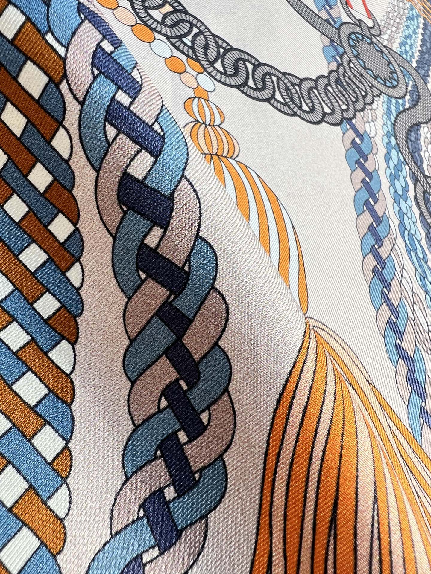 HM 26s Knitting Scarf 90 Beige Blue Colorful Mulberry Silk 148057