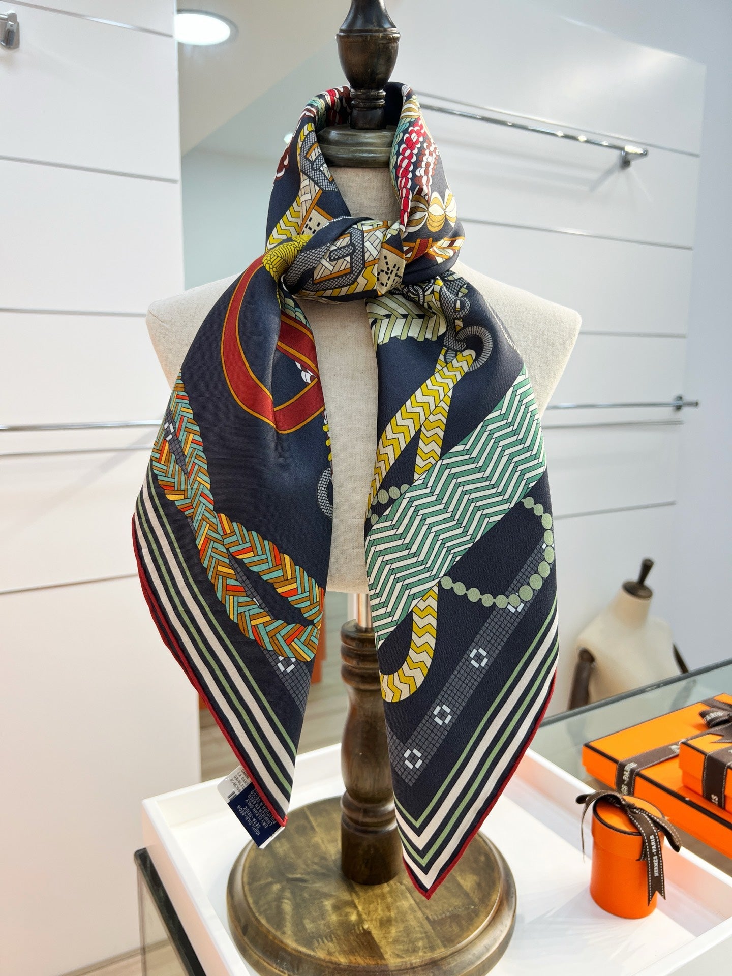 HM 26s Knitting Scarf 90 Navy Blue Colorful Mulberry Silk 148055