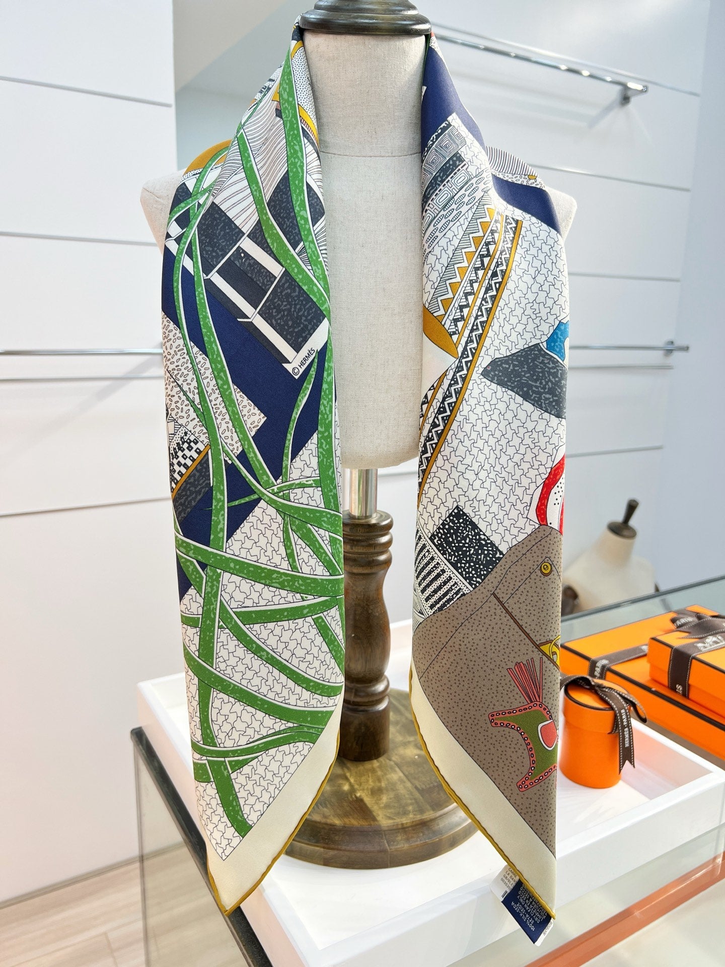 HM 26s Knitting Scarf 90 White Green Blue Colorful Mulberry Silk 148047