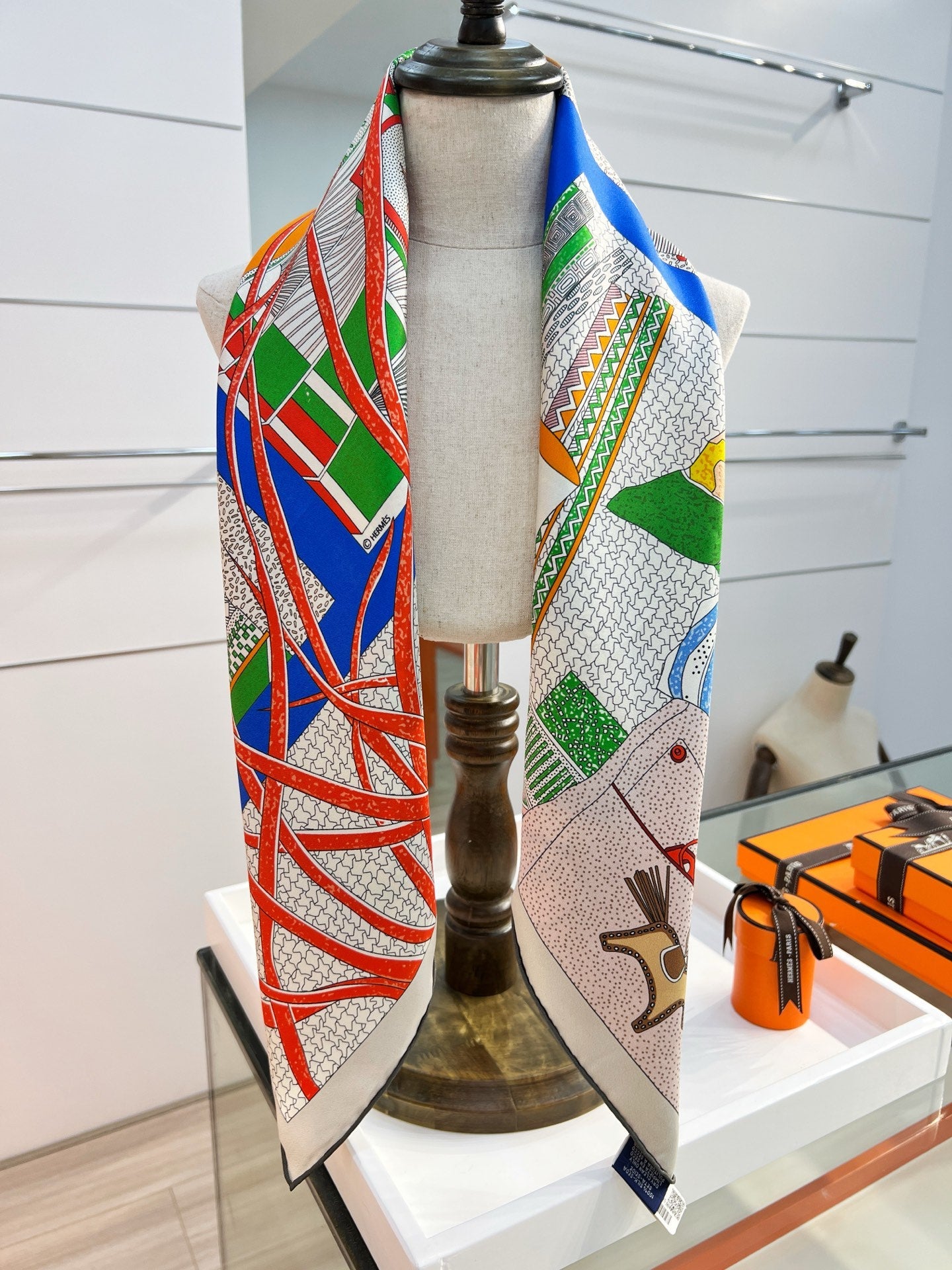 HM 26s Knitting Scarf 90 Red Blue Colorful Mulberry Silk 148044