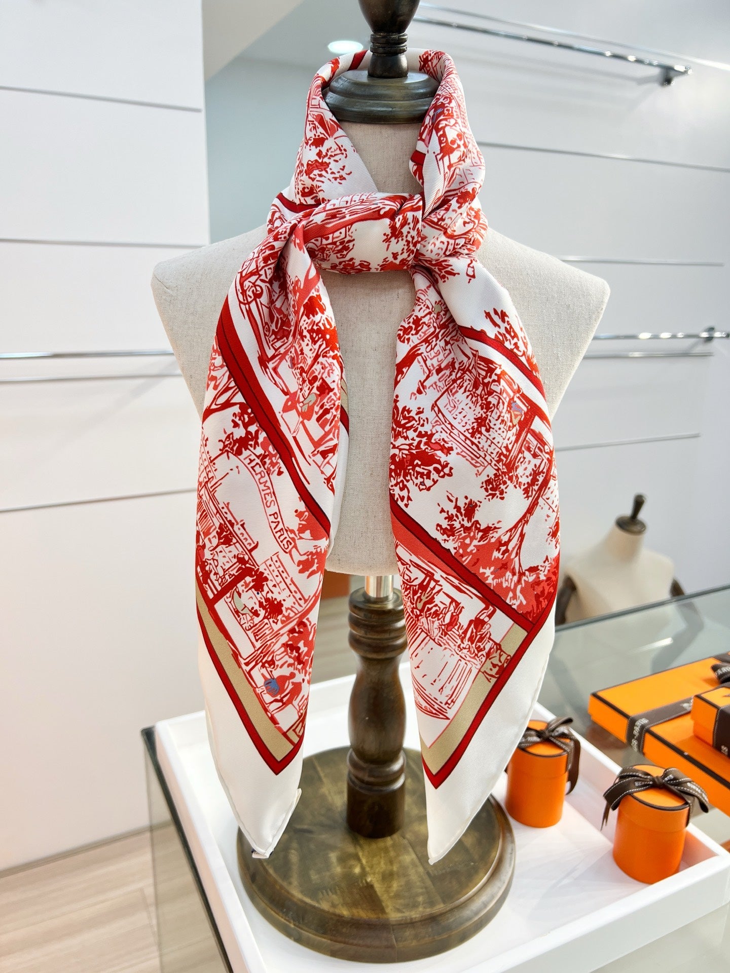 HM 26s Knitting Scarf 90 White Red Colorful Mulberry Silk 147541