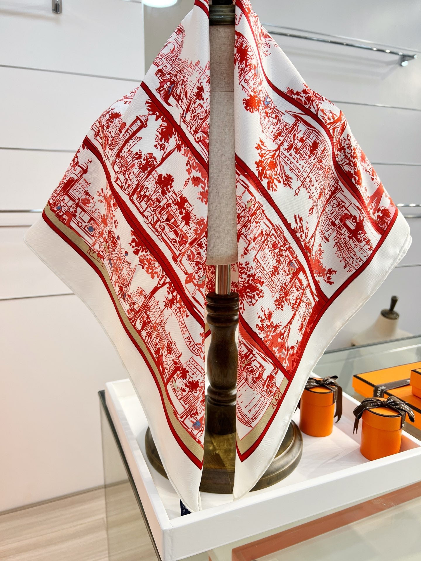 HM 26s Knitting Scarf 90 White Red Colorful Mulberry Silk 147541