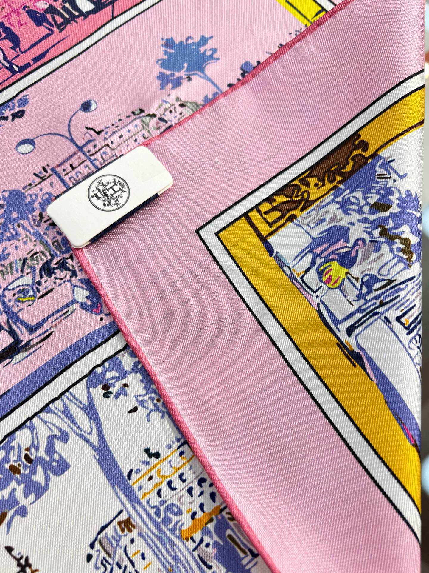 HM 26s Knitting Scarf 90 Pink Blue Colorful Mulberry Silk 147545