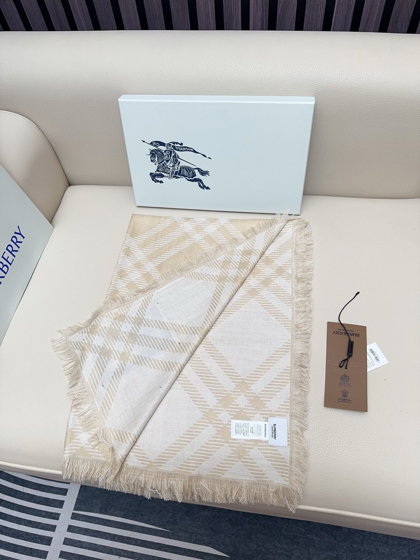 BBR Double-Sided Scarf 190CM Light Beige Cashmere 293317