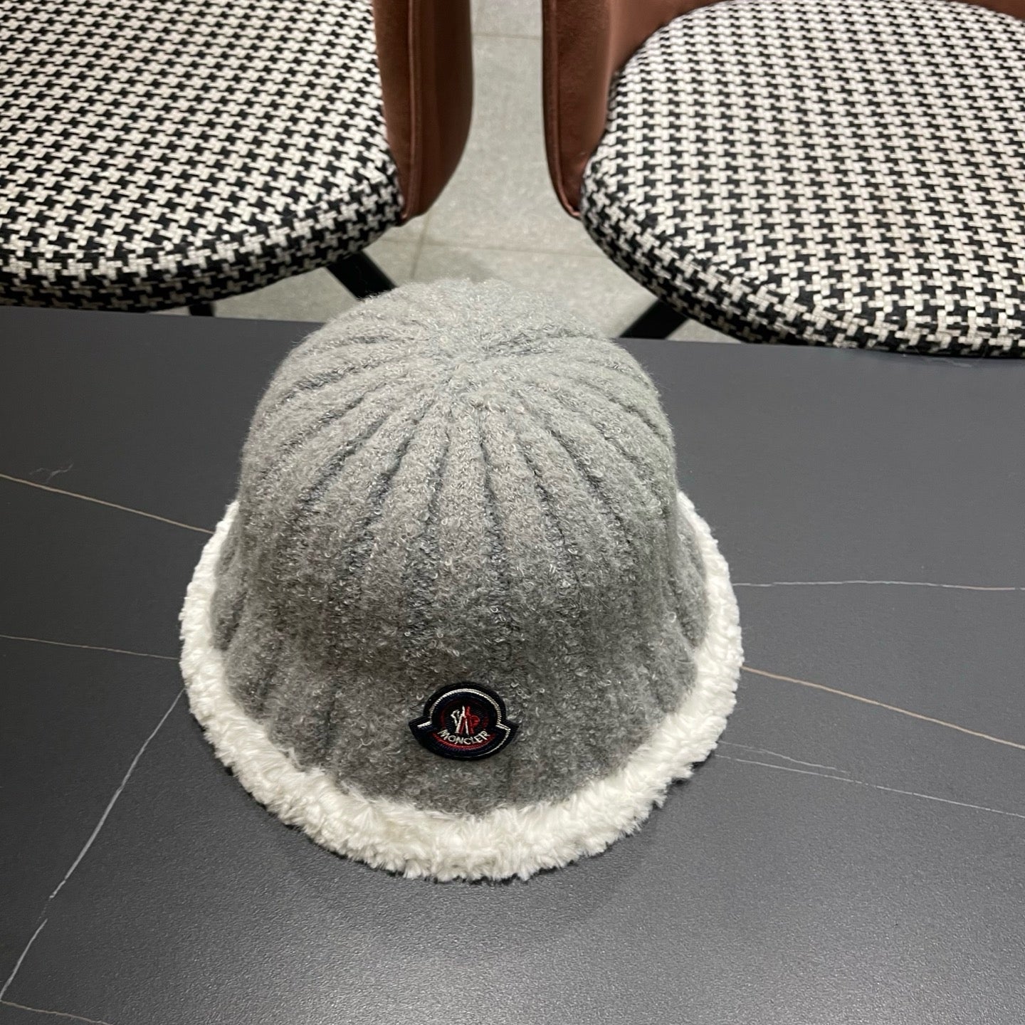 Moncler Wool Bucket Hat 447707