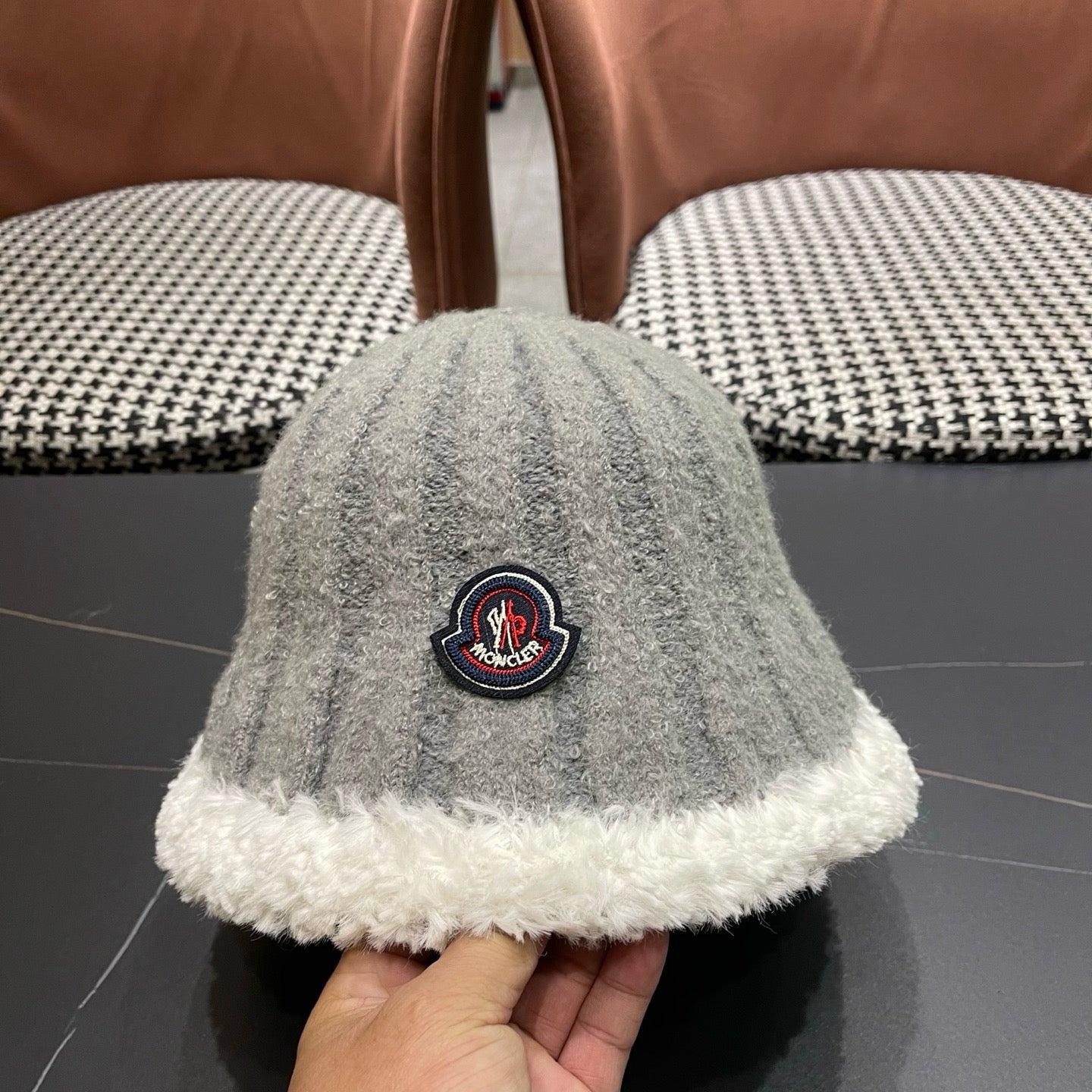 Moncler Wool Bucket Hat 447707