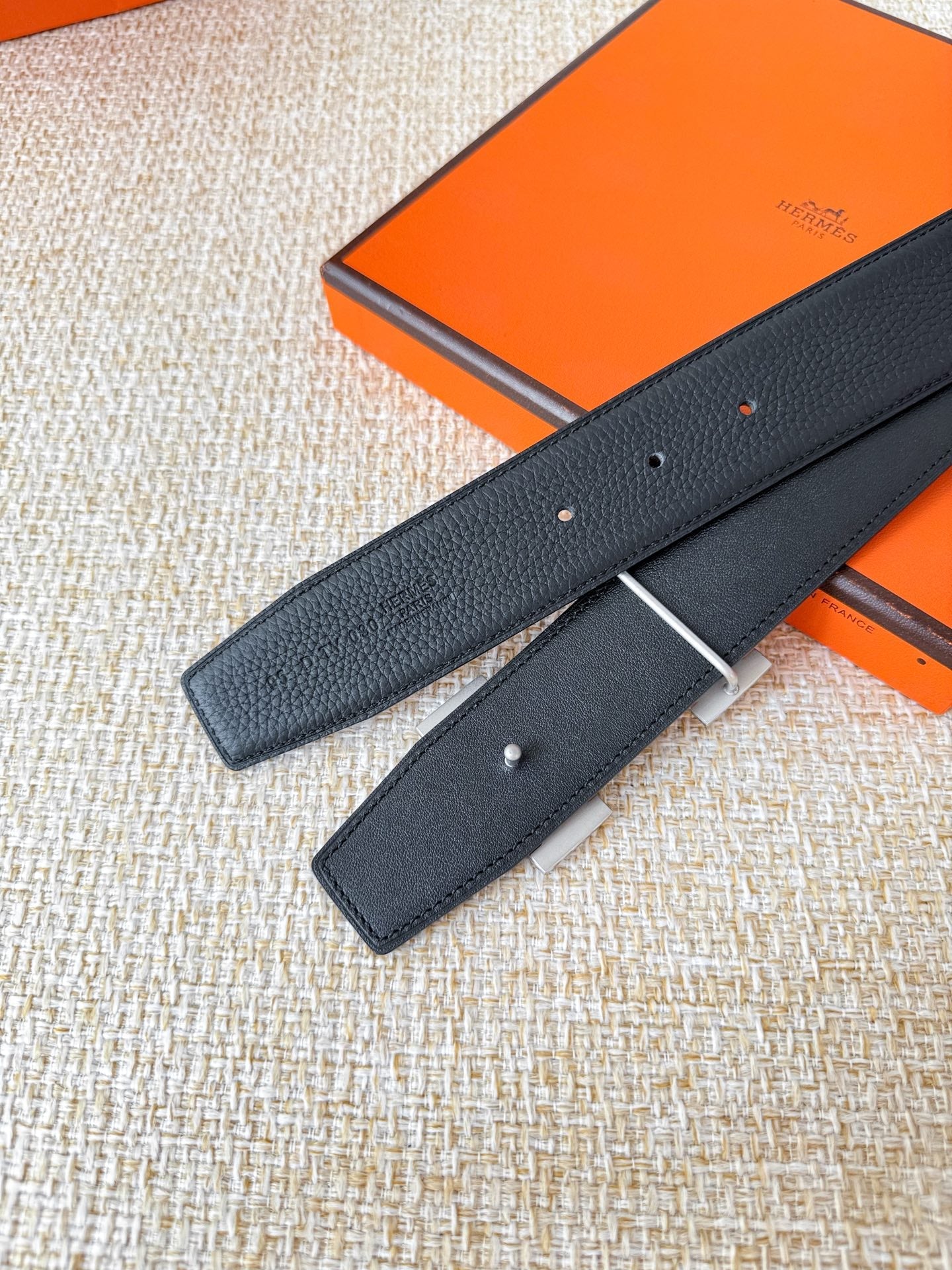 HM Constance Belt 38mm  Black Cowhide Sliver Buckle 619782