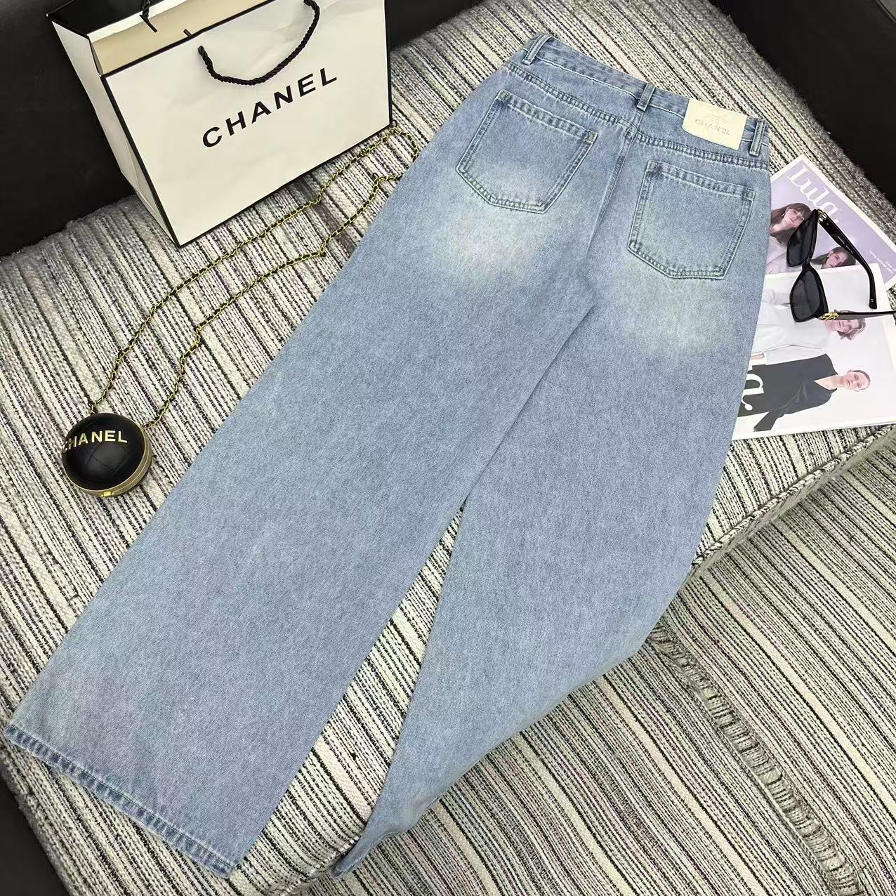 Chanel 2026 Jeans With Diamond-patterned Double C Logo Light Blue Cotton 729528