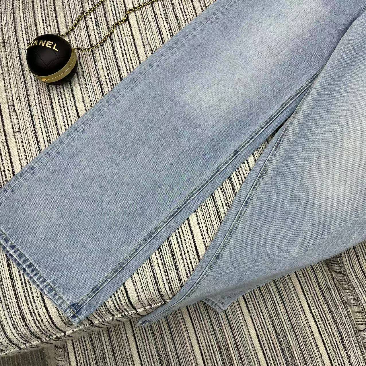 Chanel 2026 Jeans With Diamond-patterned Double C Logo Light Blue Cotton 729528