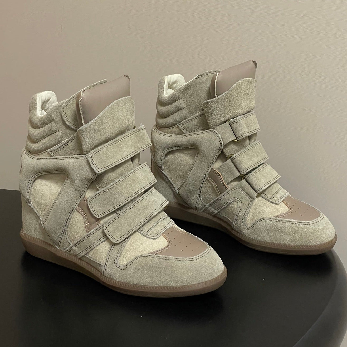 Isabel Marant 2026 Bekett Wedge Sneakers Light Grey mix Beige Suede Leather 534938