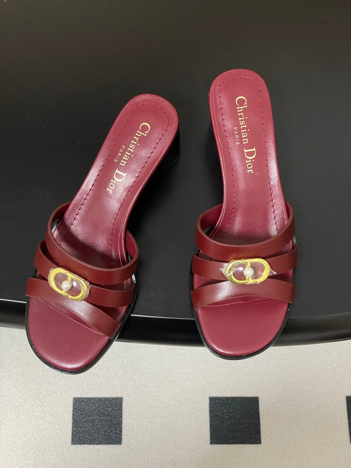 CD 26 Chunky Heel Sandals 50 Burgundy Leather 593522