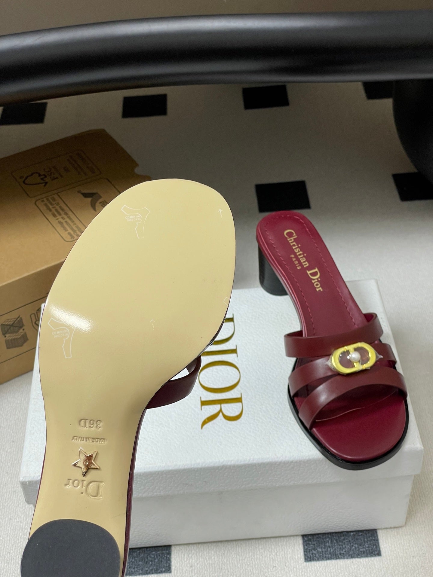 CD 26 Chunky Heel Sandals 50 Burgundy Leather 593522