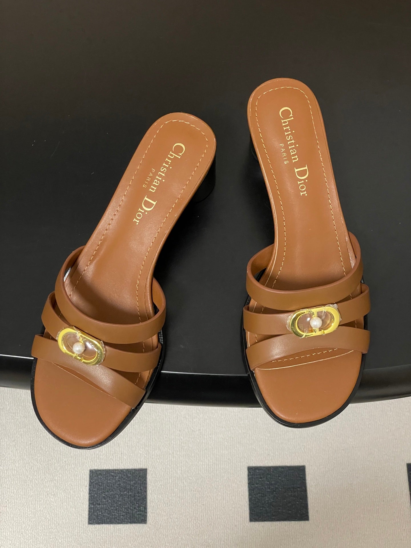 CD 26 Chunky Heel Sandals 50 Tan Leather 593523