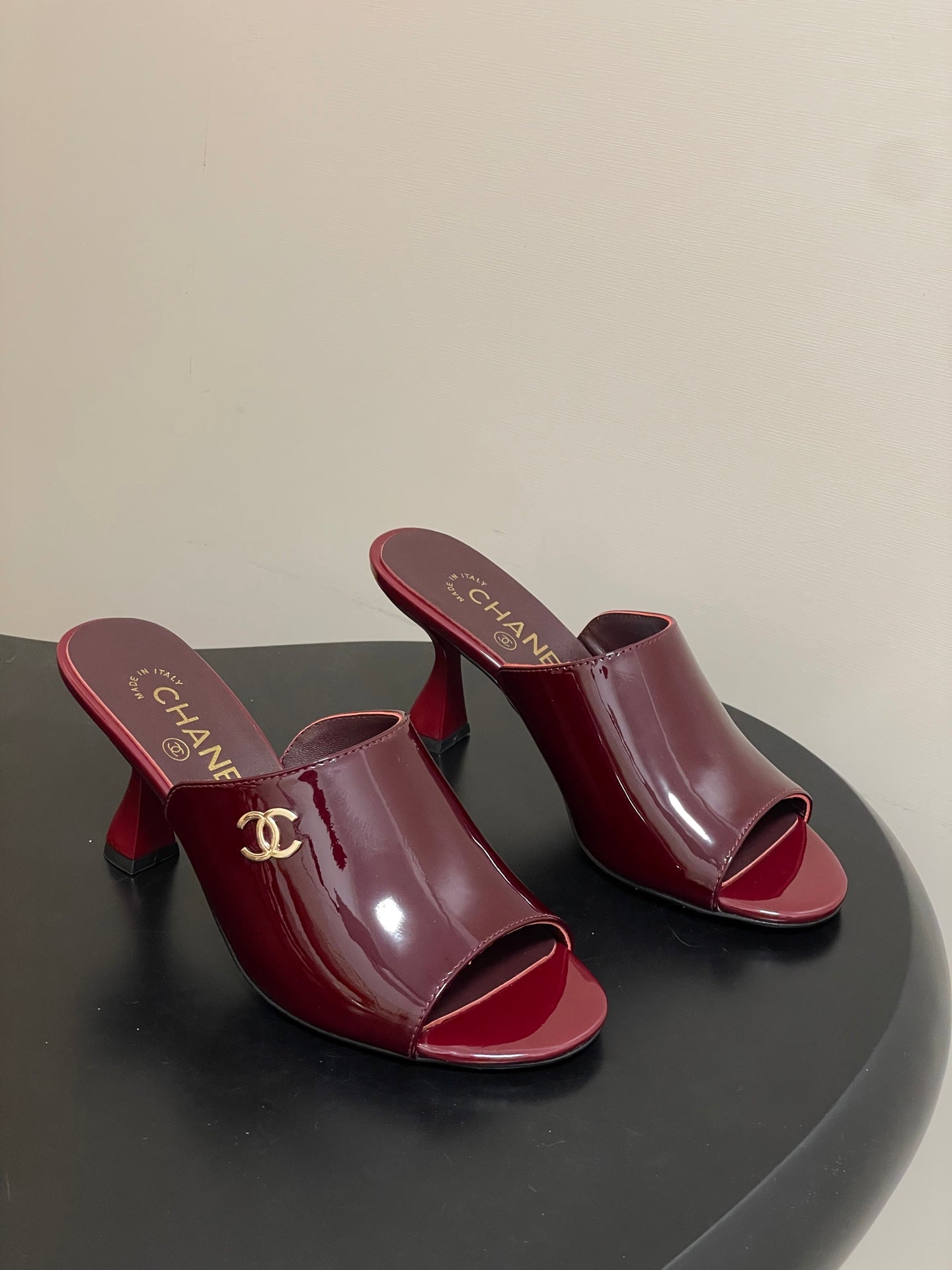 CC 26 Sandal Burgundy Patent Leather 593319