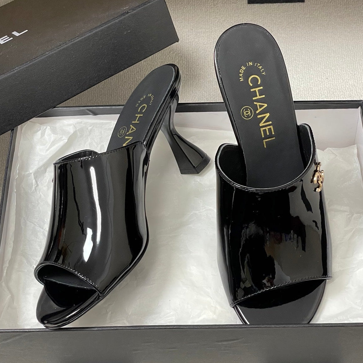 CC 26 Sandal Black Patent Leather 593323