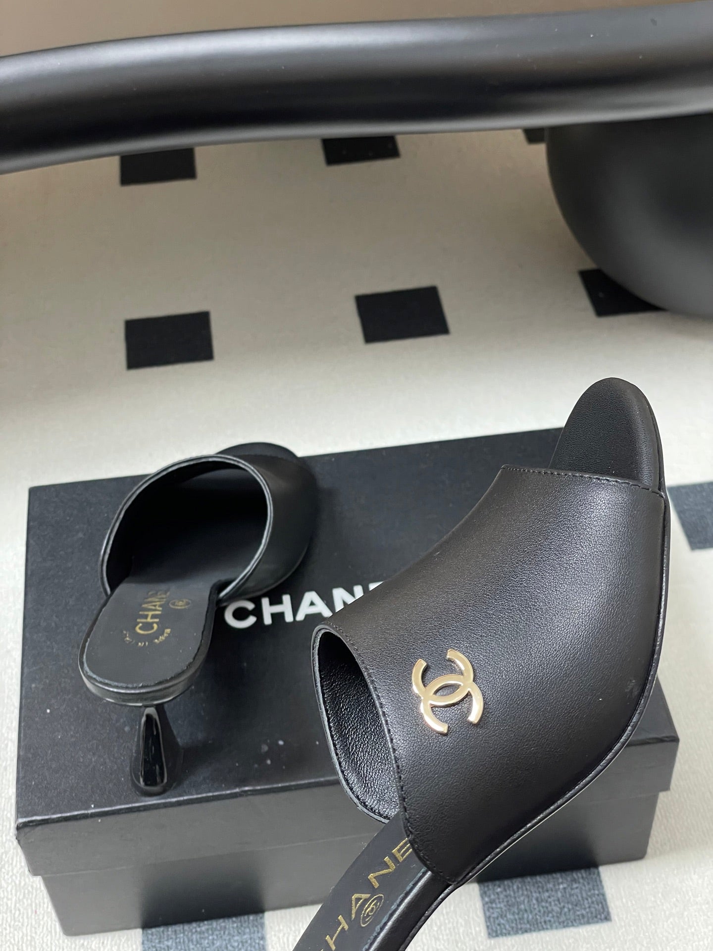 CC 26 Sandal Black Lambskin 593324