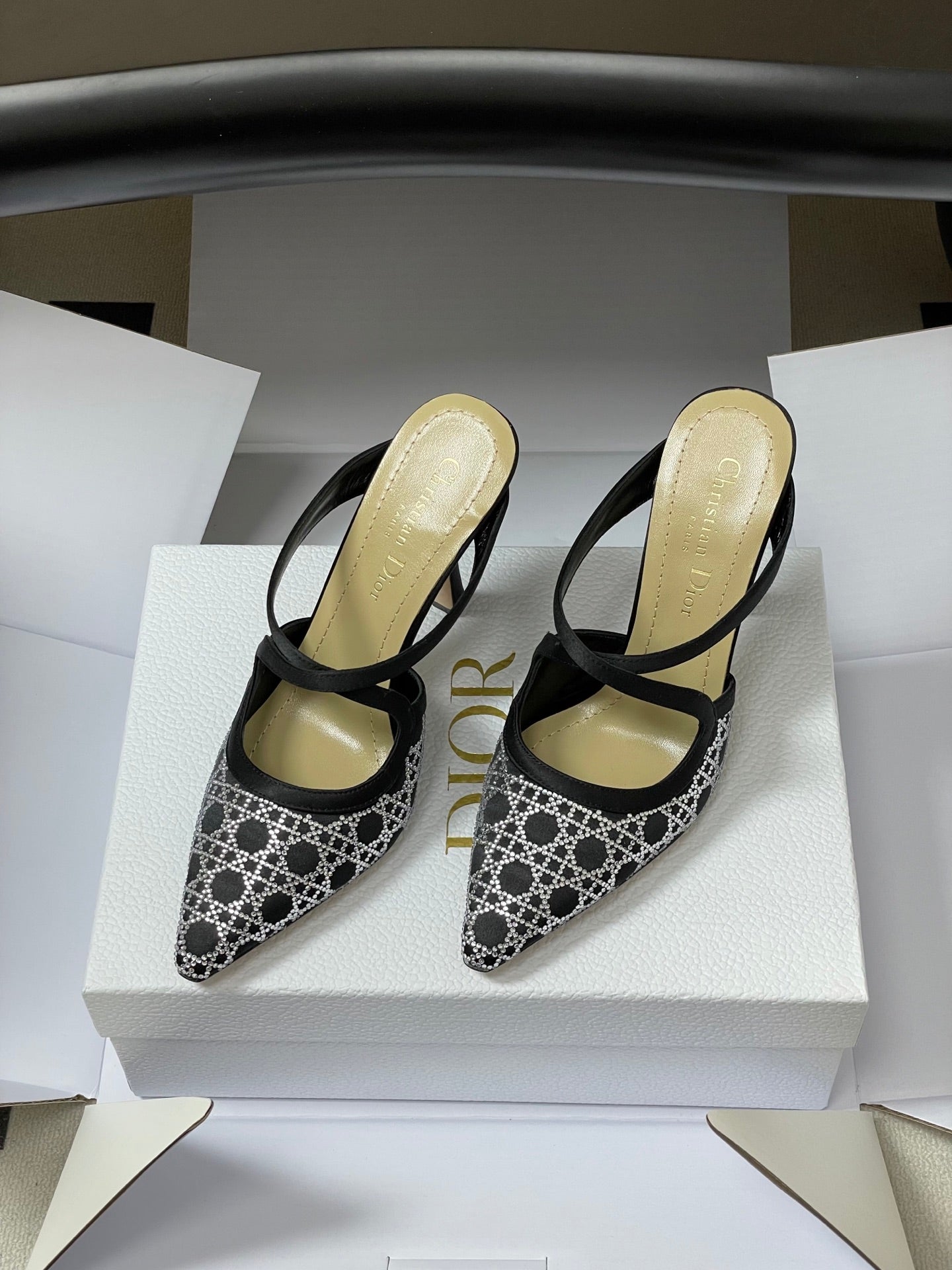 CD 26 High-Heeled Mules Black Diamond Mesh Sheepskin 593590