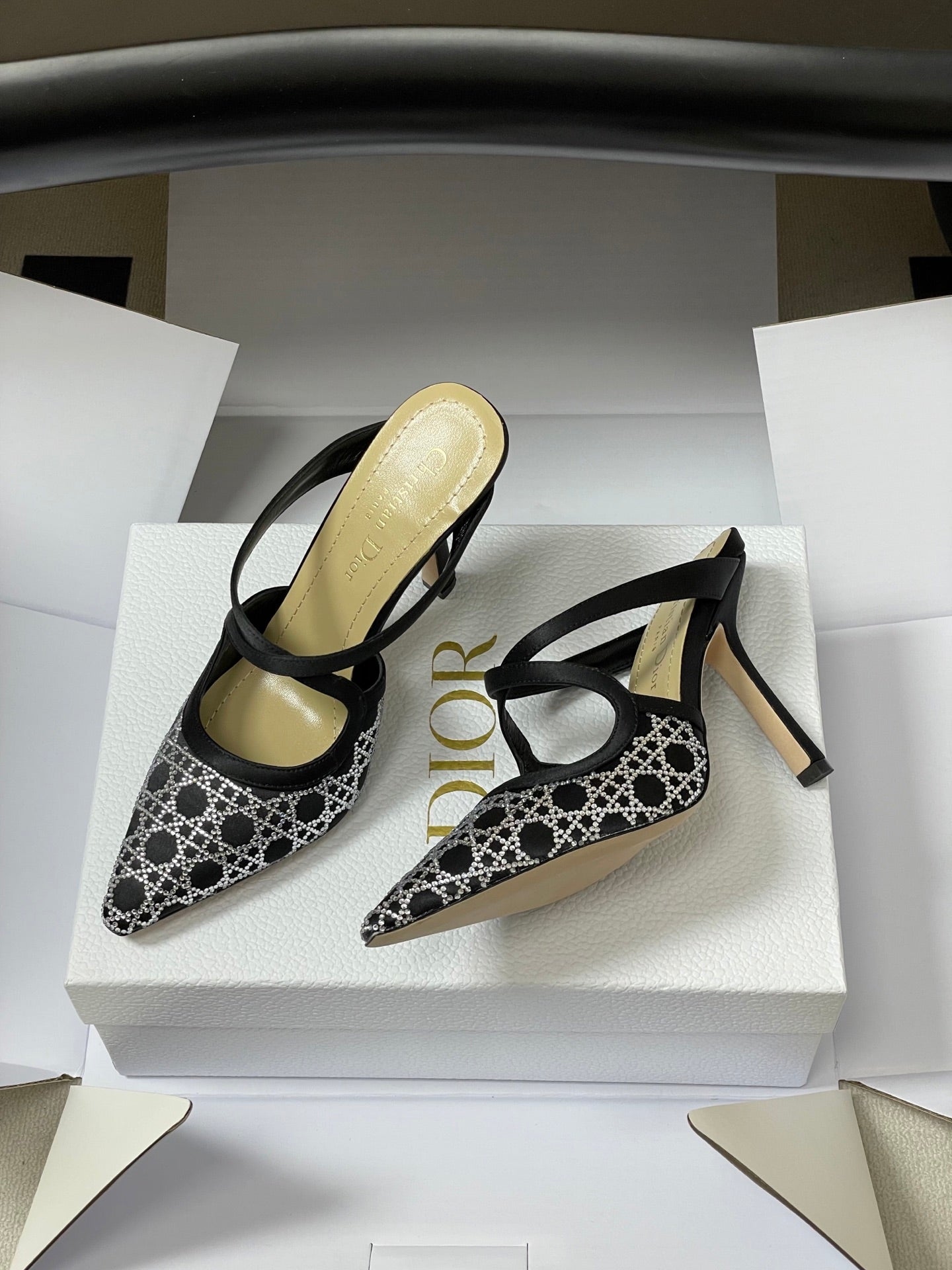 CD 26 High-Heeled Mules Black Diamond Mesh Sheepskin 593590