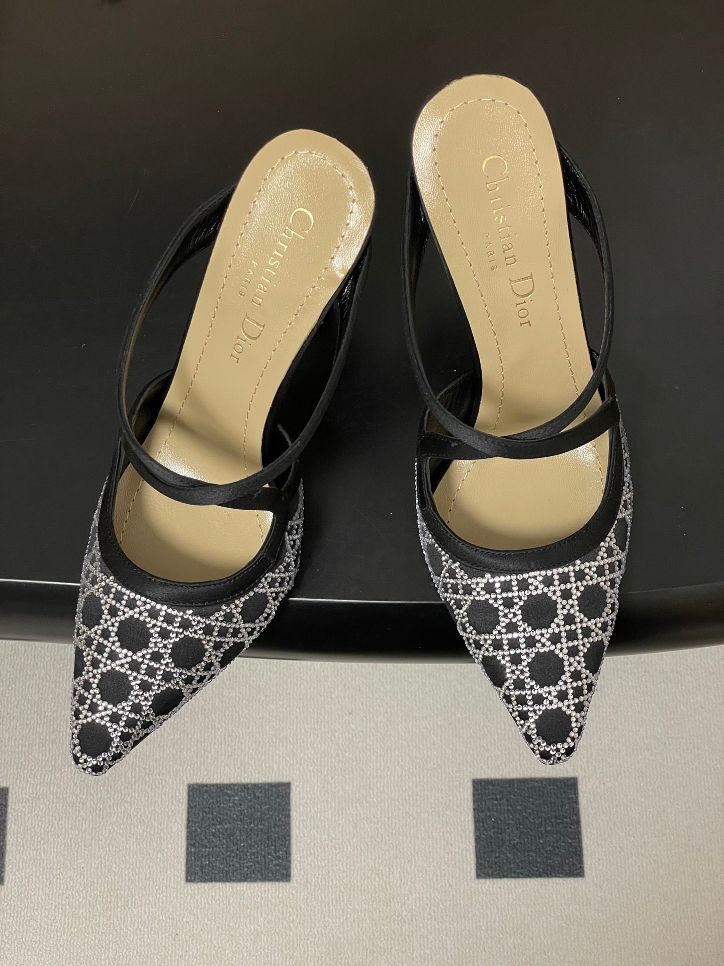 CD 26 High-Heeled Mules Black Diamond Mesh Sheepskin 593590