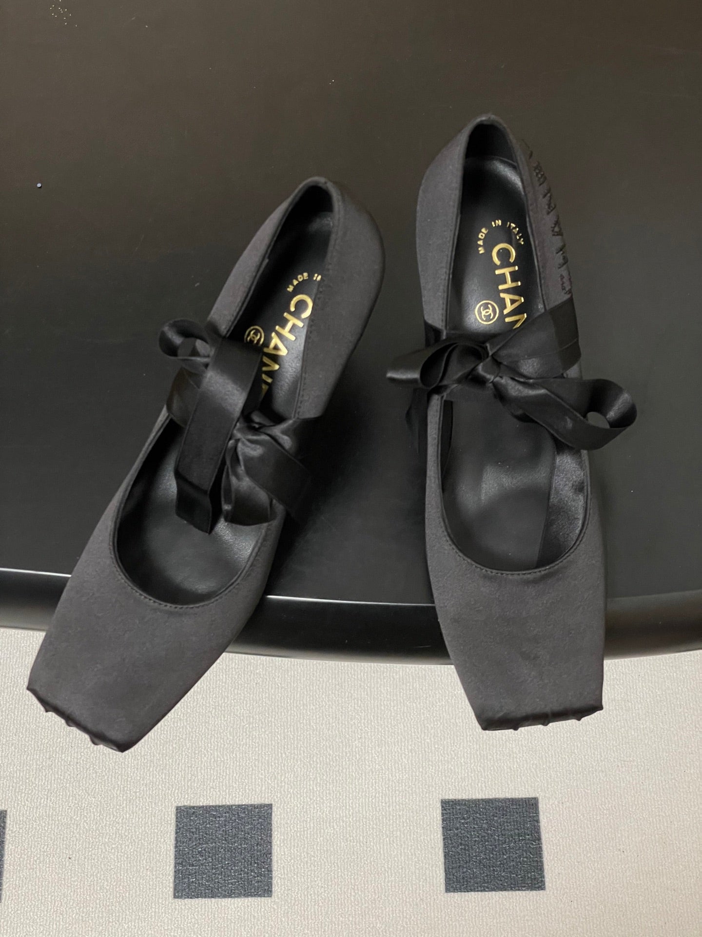 CC 26 Pump Black Satin Silk