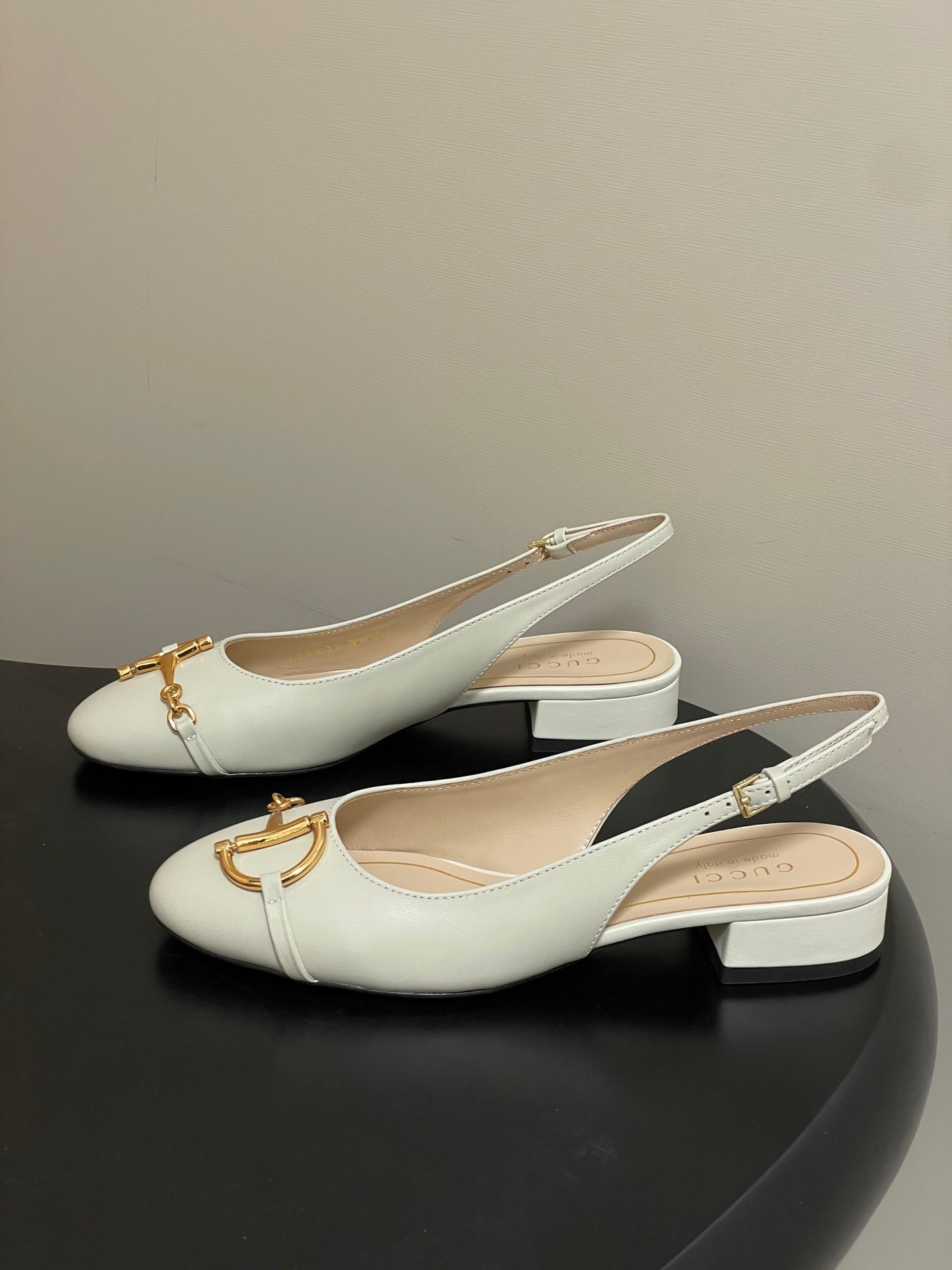 GG 26ss Big D Half HorseBit Mary Jane White Cowhide 593507