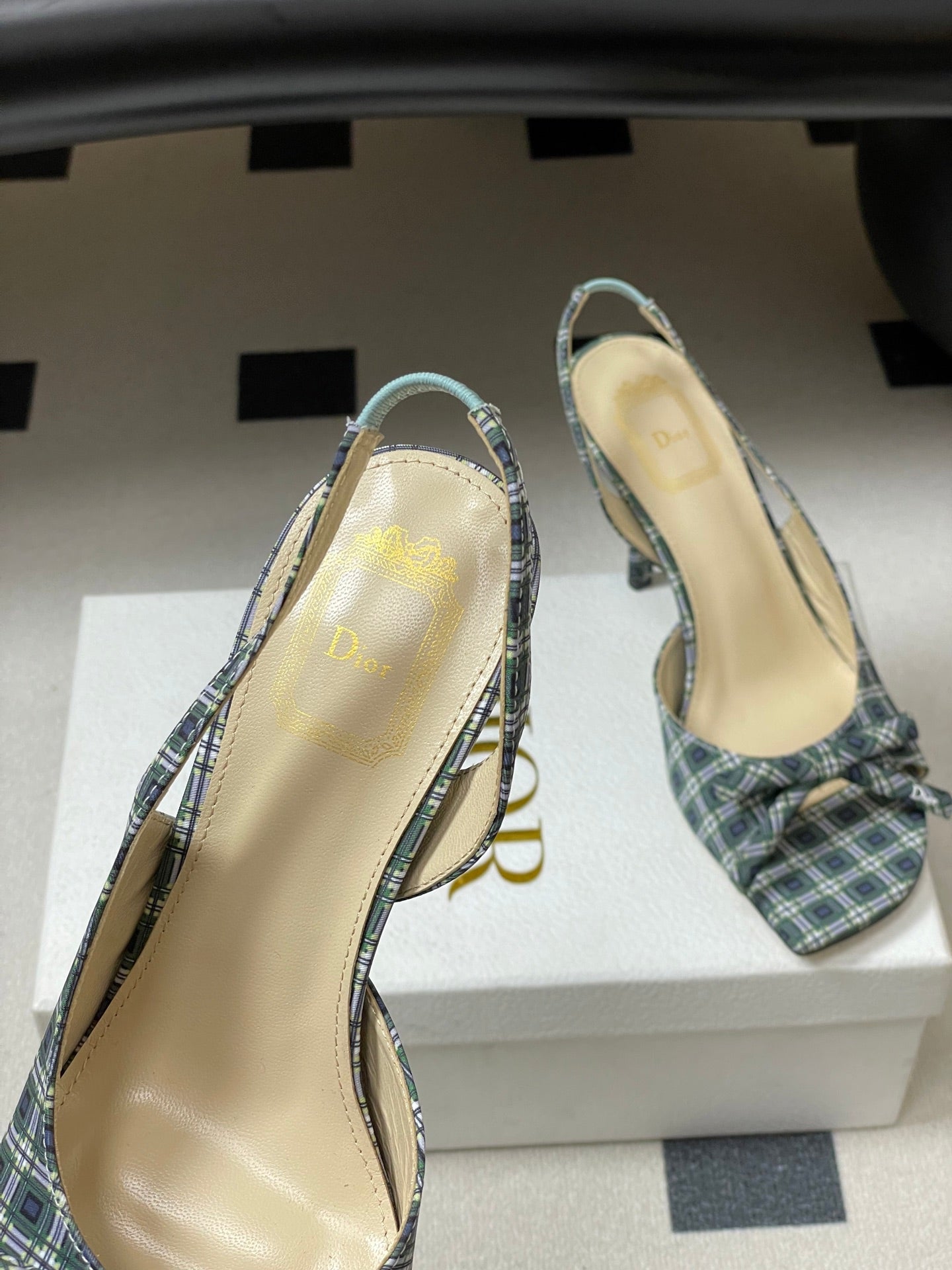 CD 26 Slingback 85 Black Green Blue Leather Silk Fabric 593602