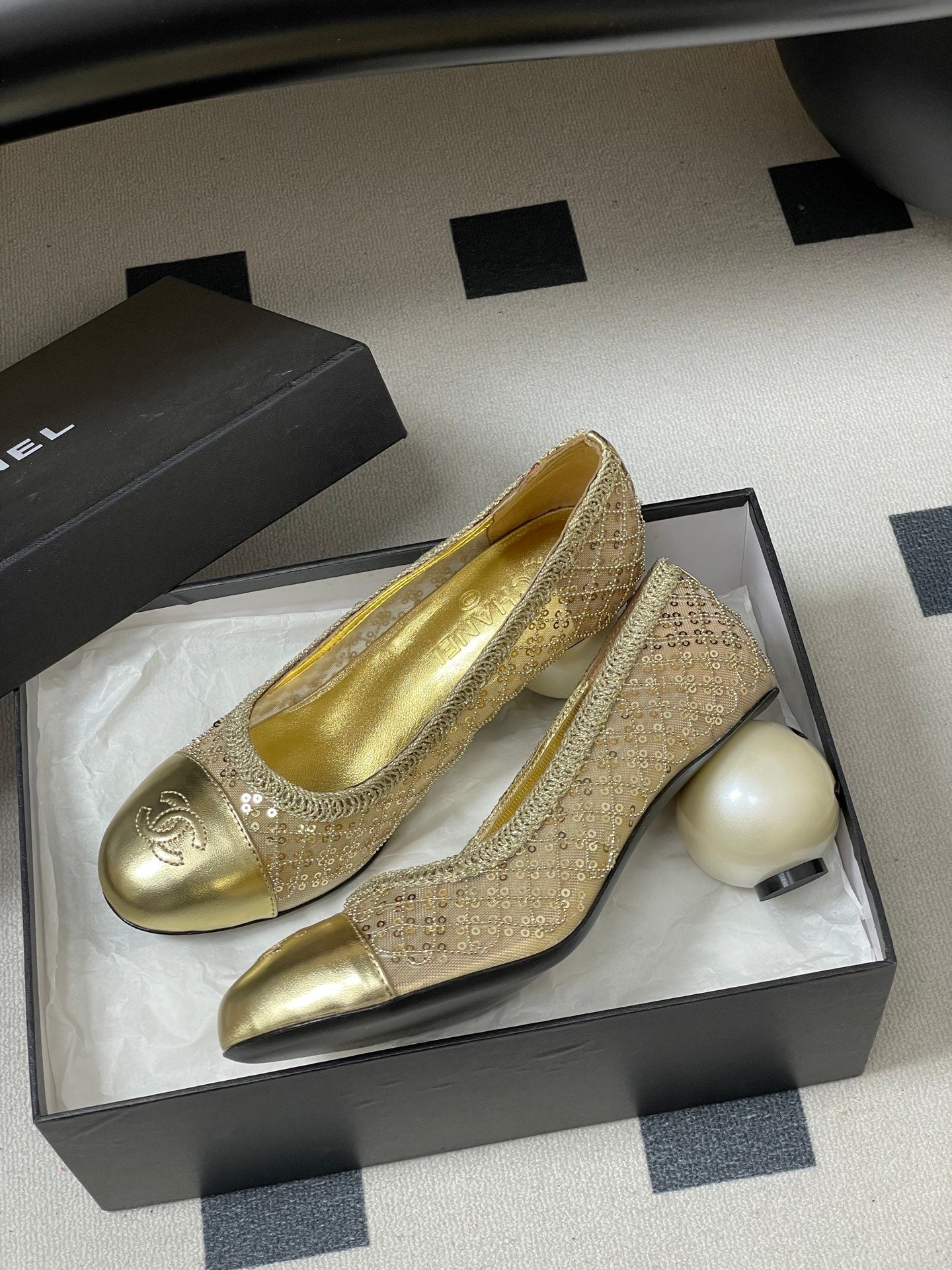 CC 26 Beaded Sequin Pump With Double C Pearl Heel Gold Mesh Leather 593159