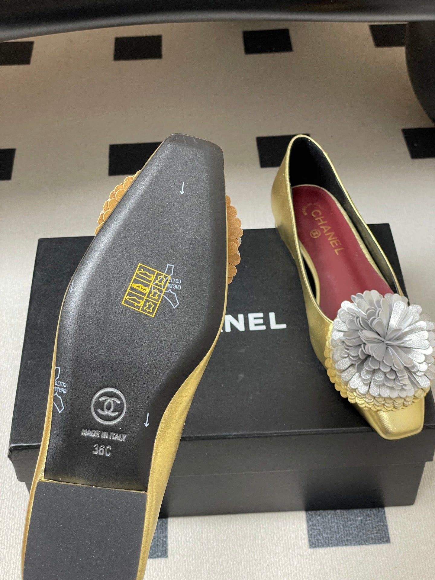 CC 26 Flower-shaped Ballet Flat Gold Silver Sheepskin 593165