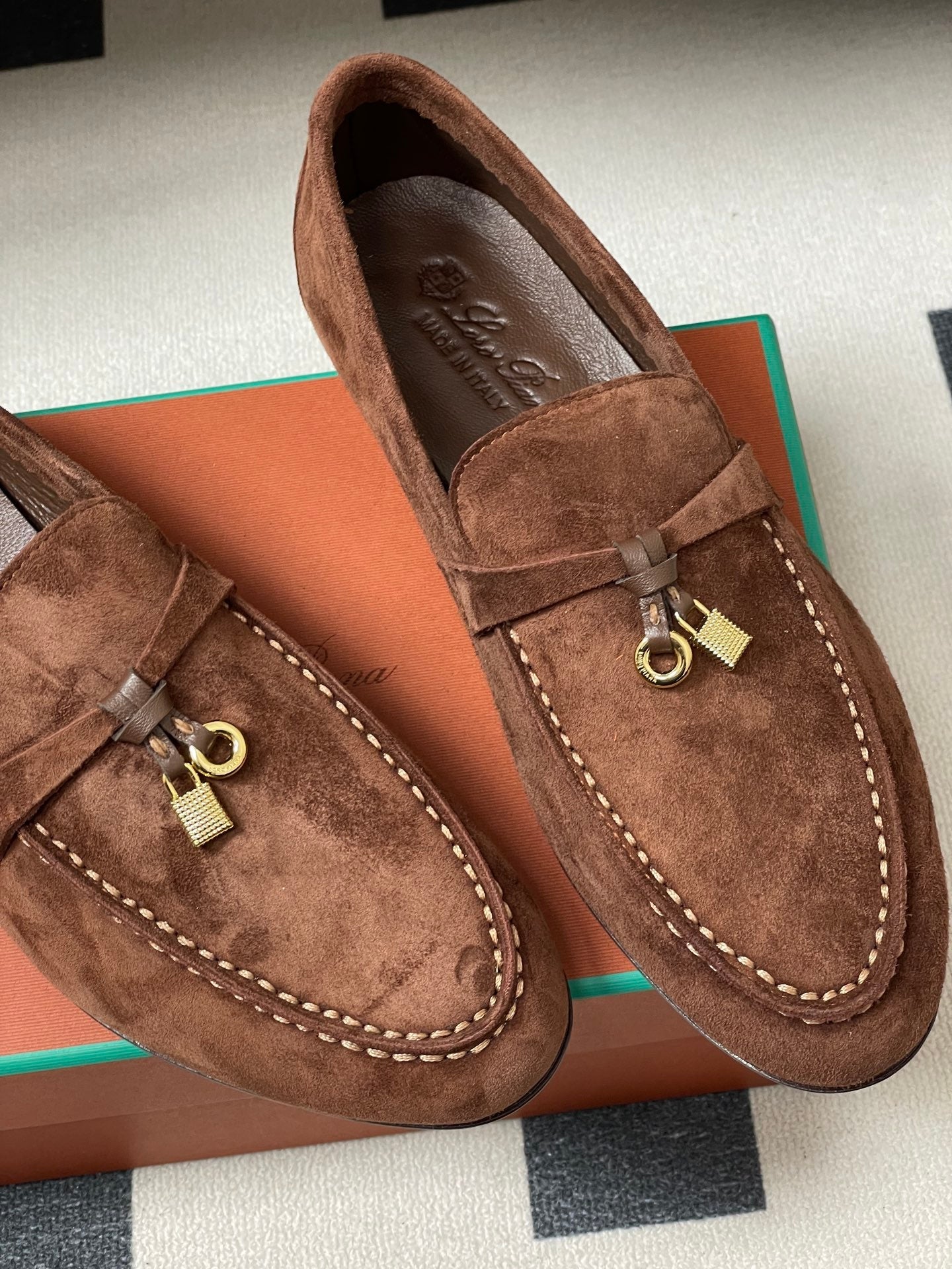 LP 26ss Summer Charms Walk Loafer Brown Gold Suede 181257