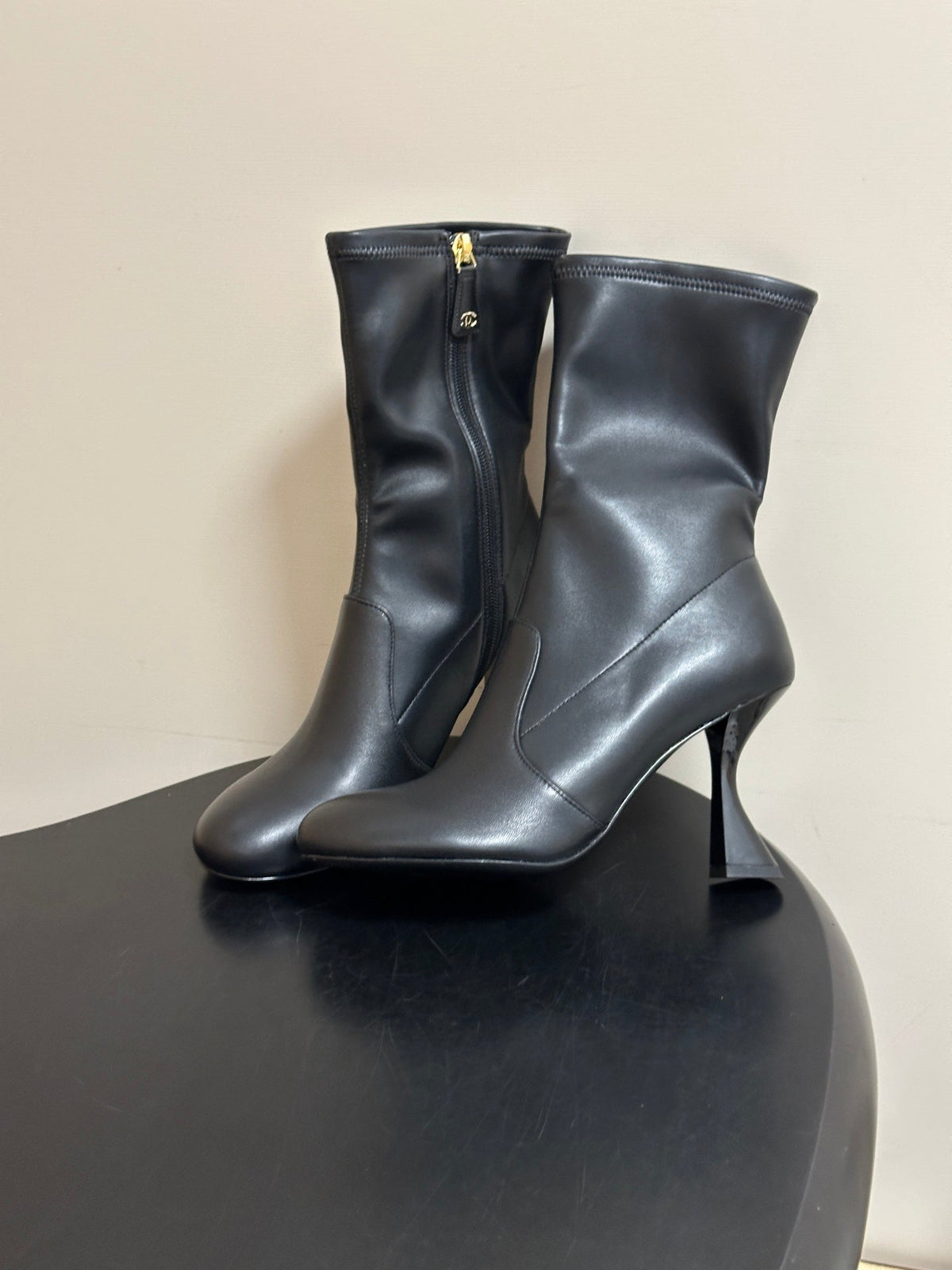 Chanel 2026 Round Toe Ankle Boots 95mm Leather 185662