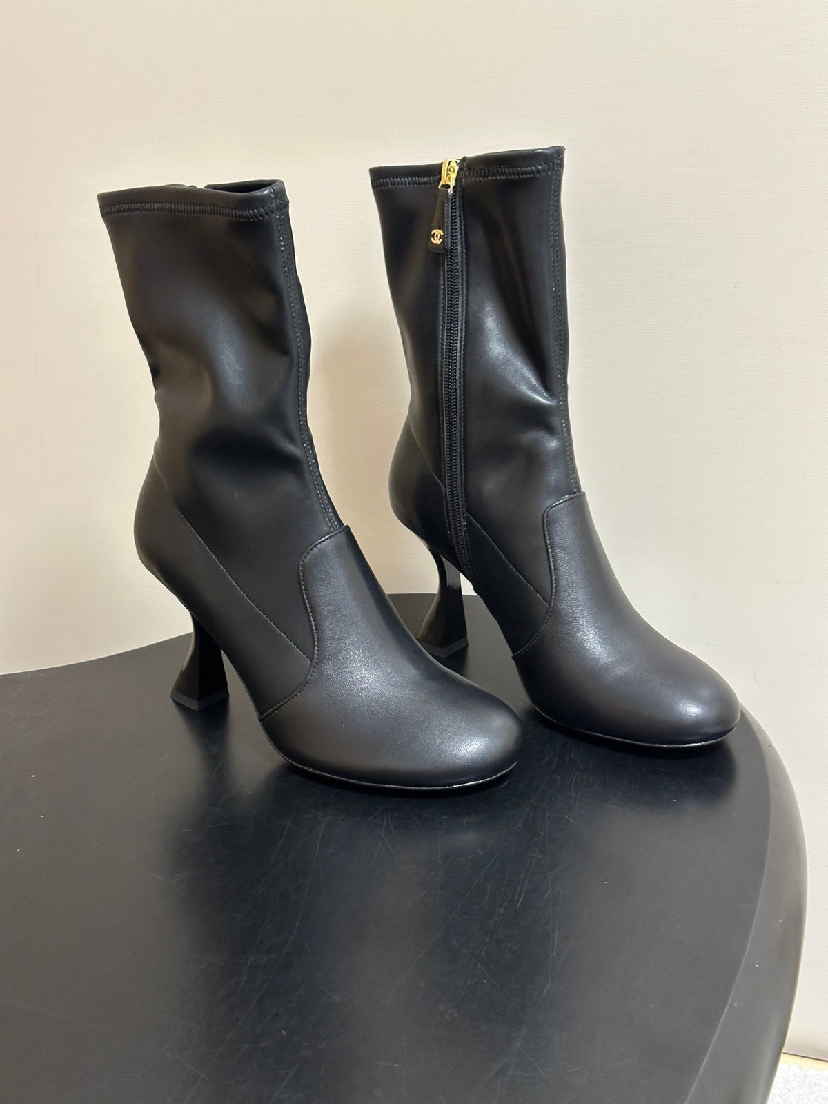 Chanel 2026 Round Toe Ankle Boots 95mm Leather 185662