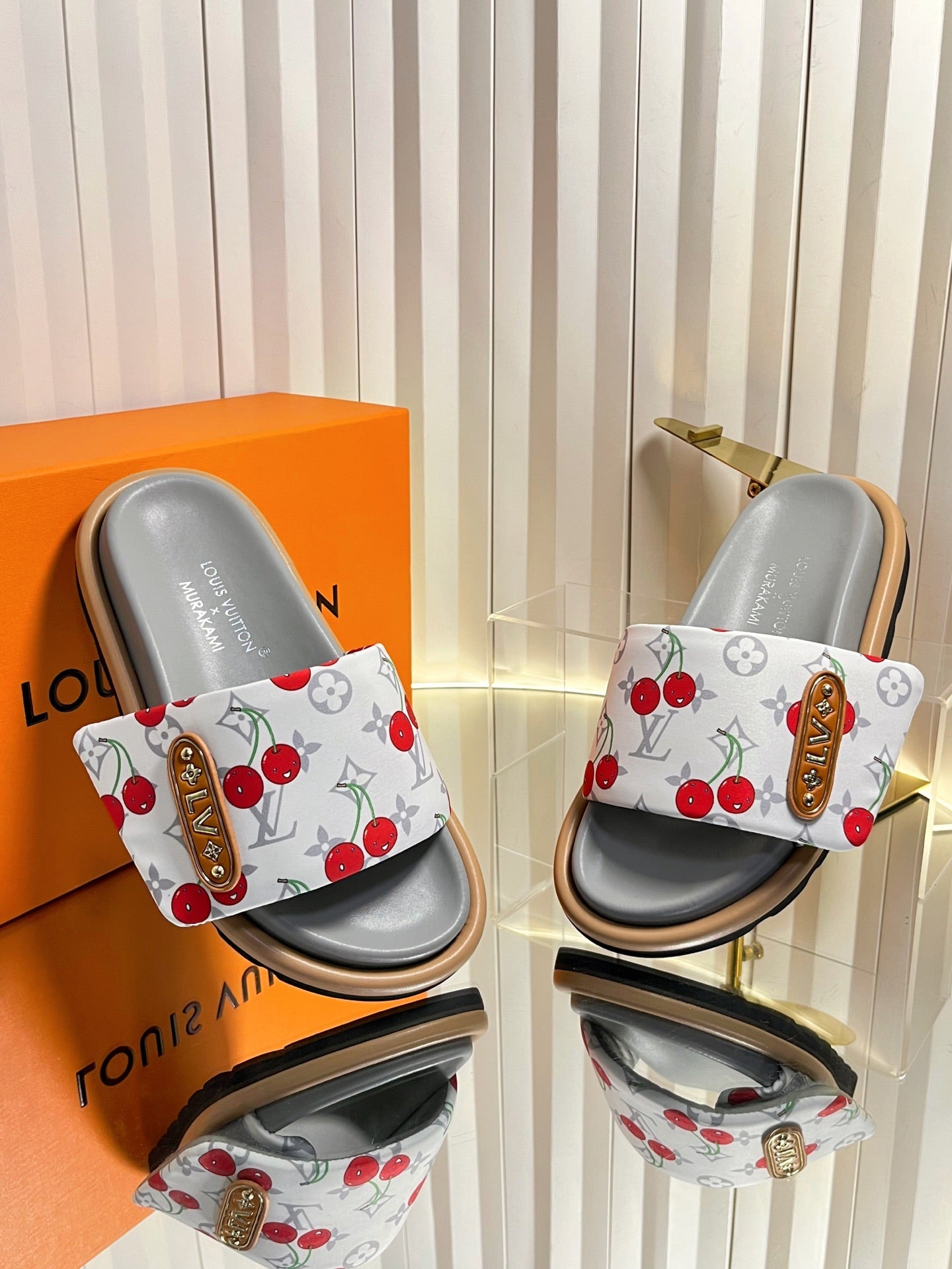 LV 26s Slippers White Gray Red Fabric Sheepskin 616353