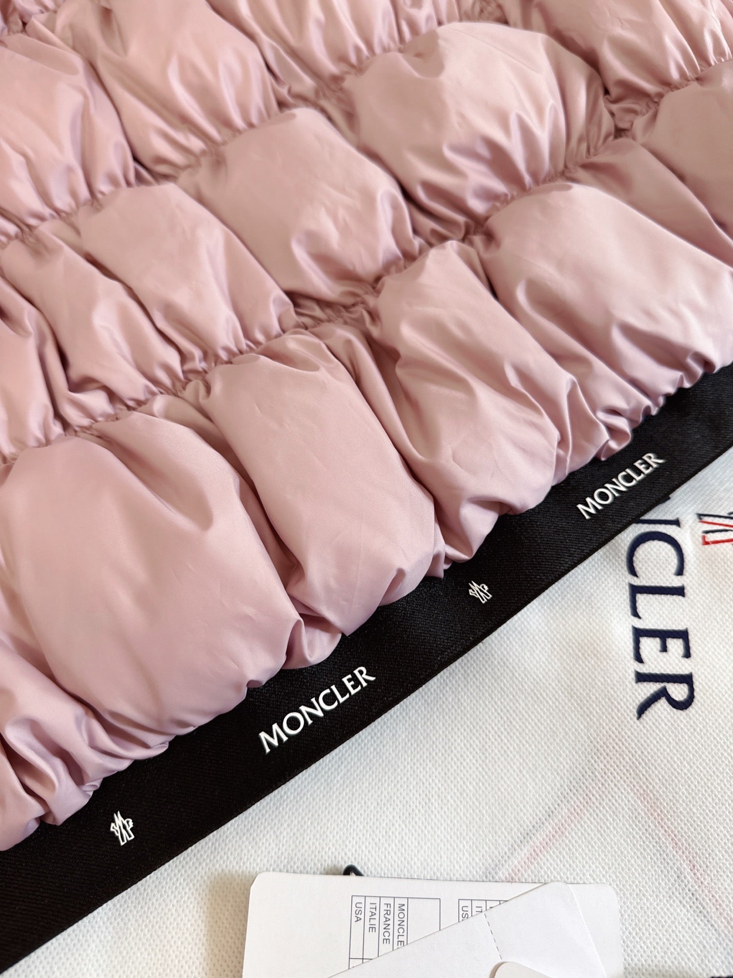 Moncler 2025 Medonte Jacket Pink Polyester Down