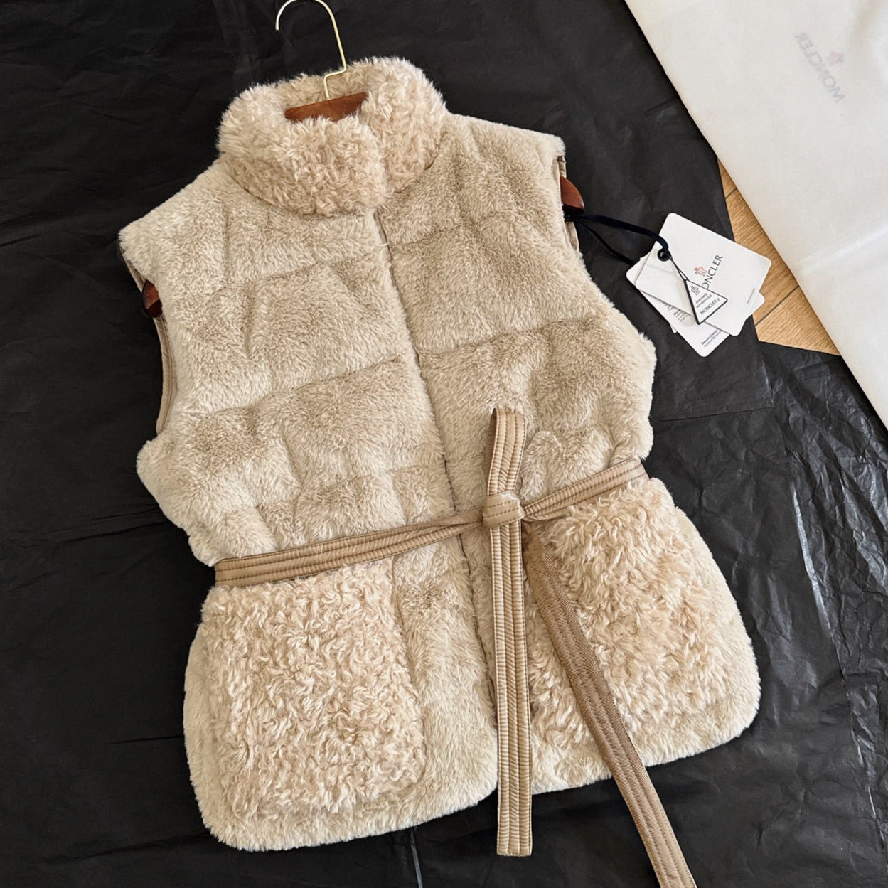 Moncler 2025 Joui Faux Vest Light Beige Fur And Teddy Down