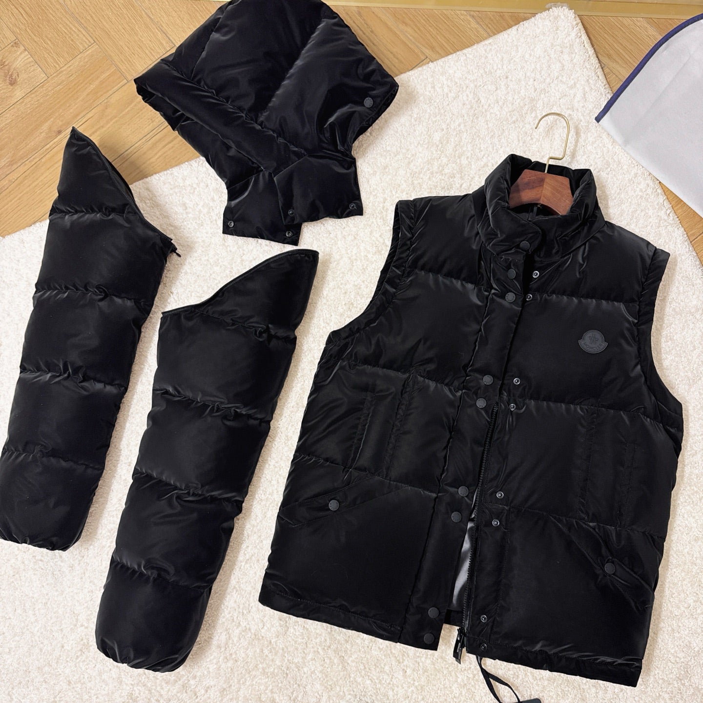 Moncler 2025 Allymes 2-in-1 Down Jacket Black Fabric Down