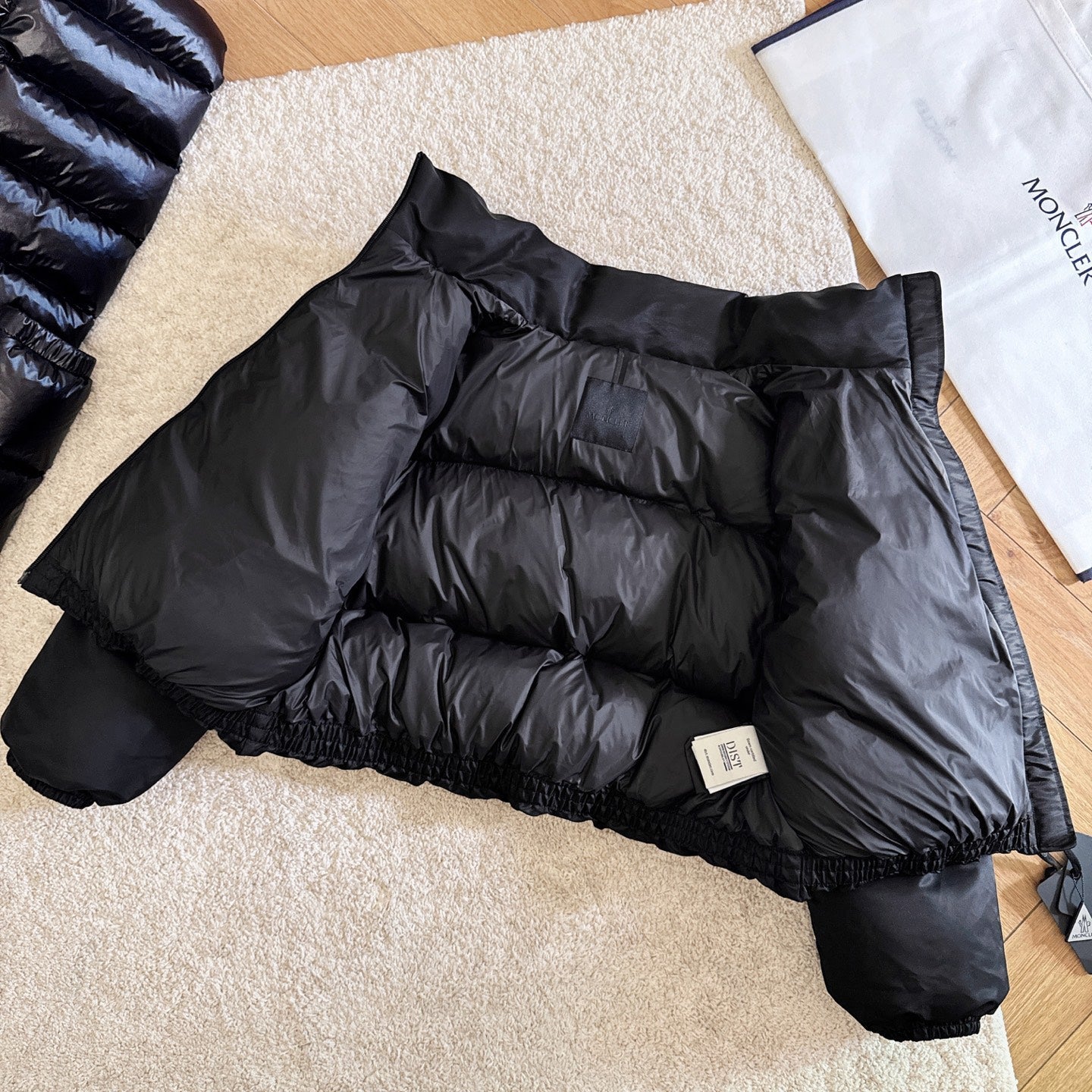 Moncler 2025 Vissec Jacket Black Nylon Down