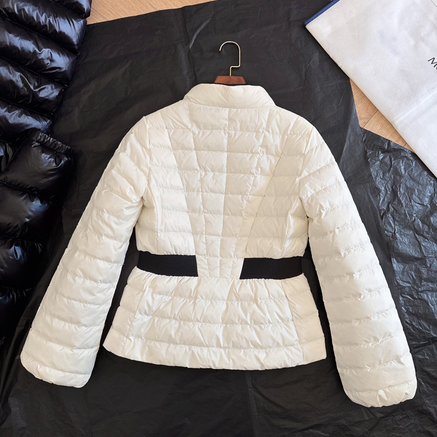 Moncler 2025 Verrerie Quilted Jacket White Black Nylon Down