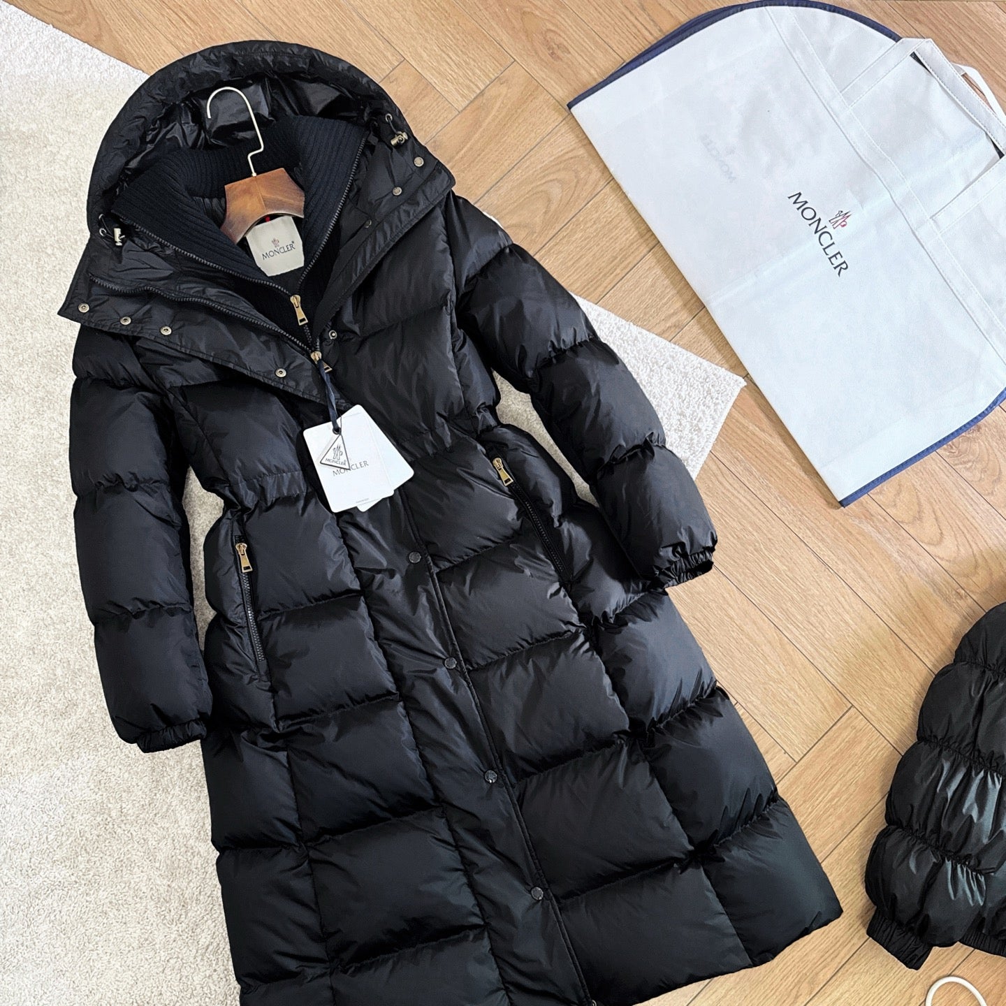 Moncler 2025 Chamer Wool-Trimmed Hooded Long Jacket Black Down