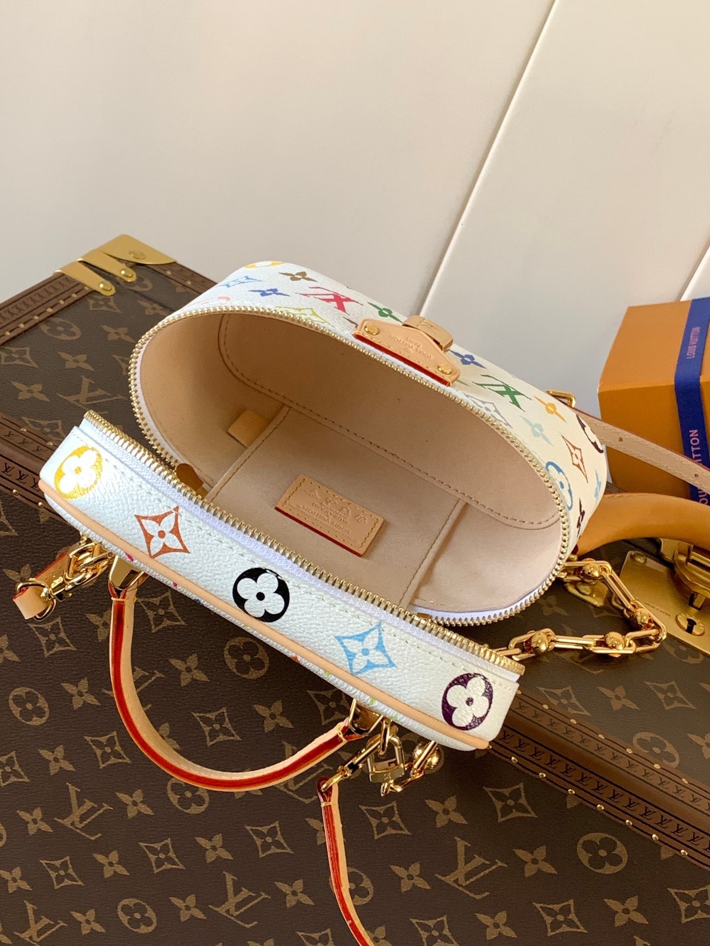 LV 2026 Vanity Chain Pouch 19cm White mix Multicolor Canvas Cowhide 252195