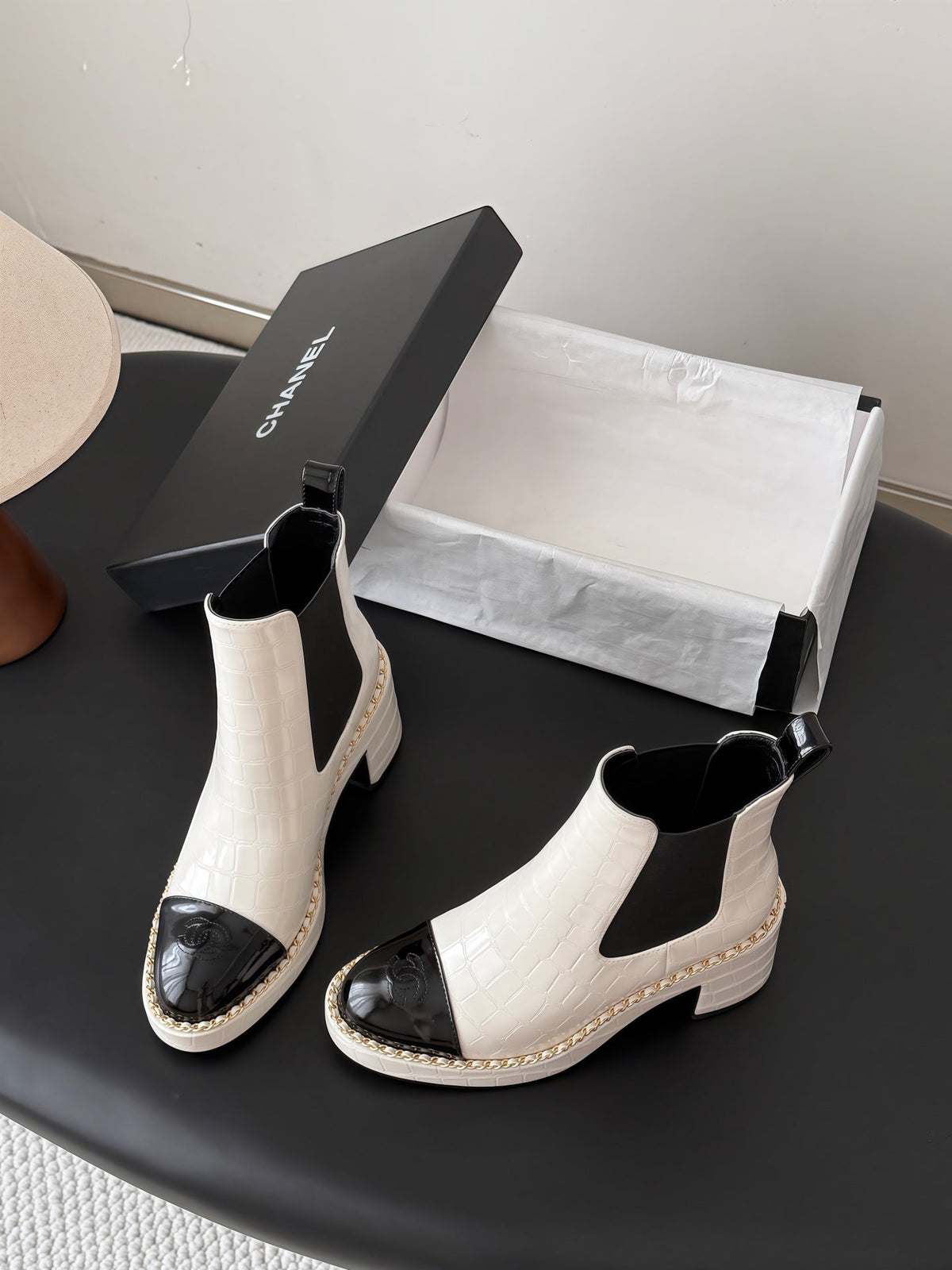 Chanel 2026 Crocodile-Embossed Chelsea Boots 80mm Patent Leather 122420