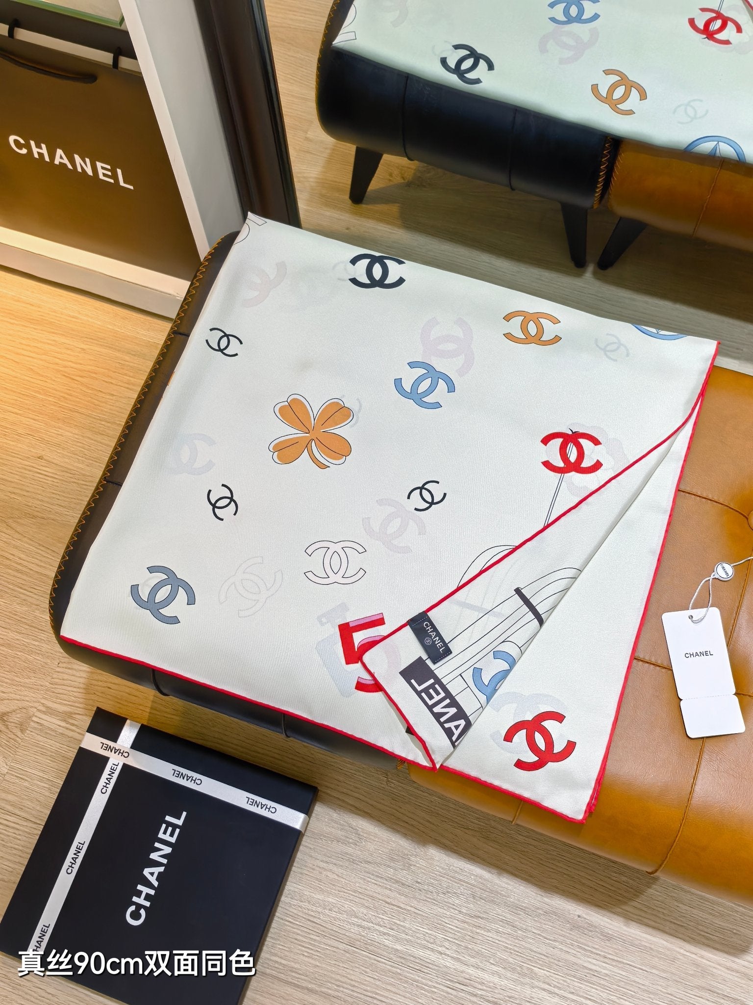 CC 25 Scarf 90CM In White Colorful Cashmere 293046