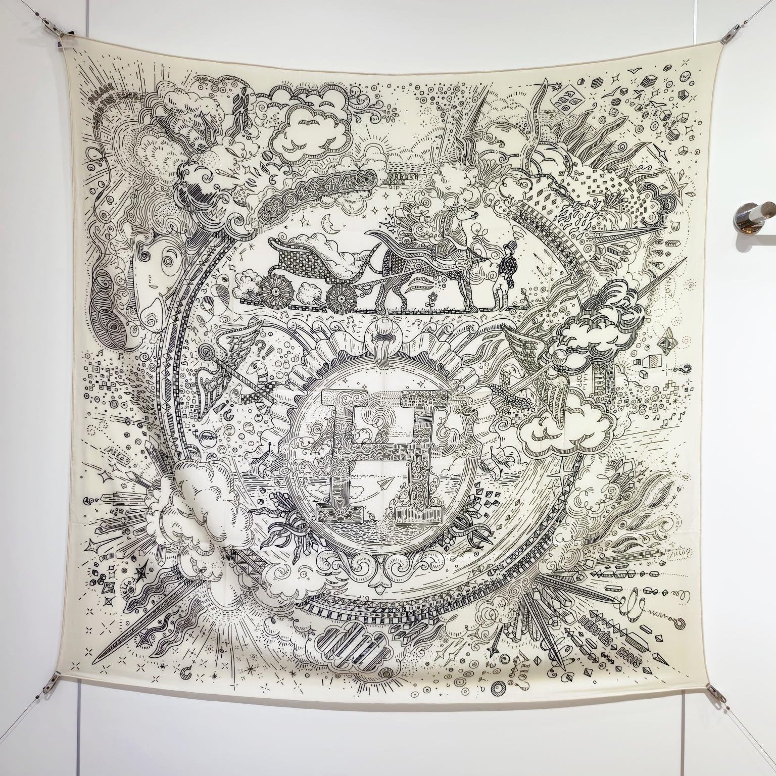 HM Connecting 140 CM White Black Cashmere and Silk 293097