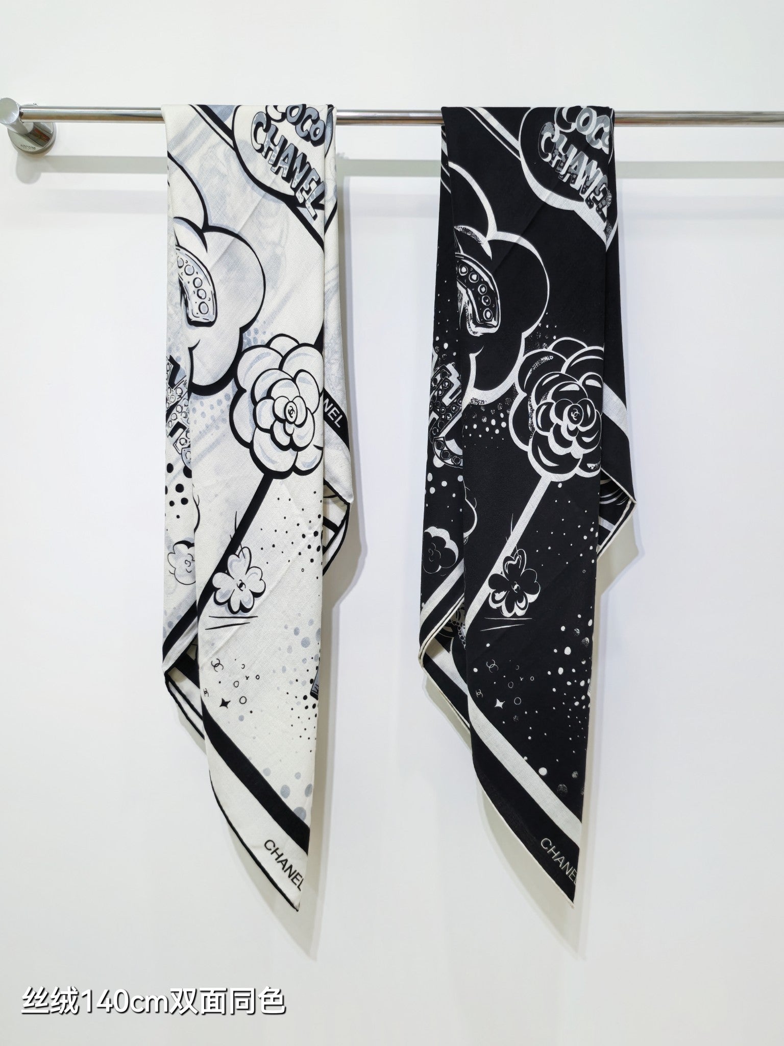 CC 25 Camellia Scarf 140CM White Black Cashmere 293083