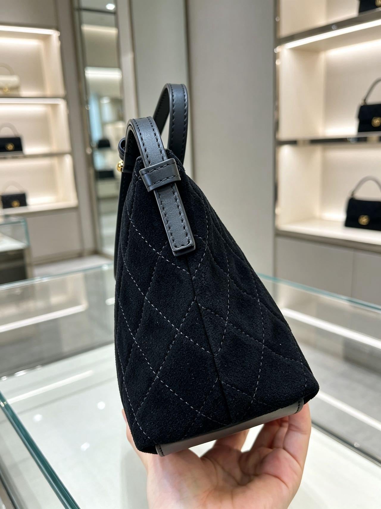 Chanel 2026 Clutch Bag 19cm Suede Leather