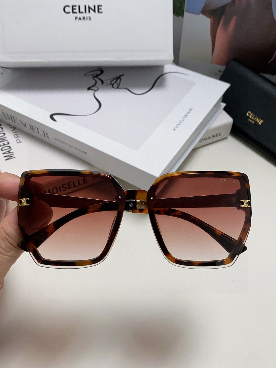 TRIOMPHE SUNGLASS 497830 IN HAVANA ACETATE EMBOSSED LOGO