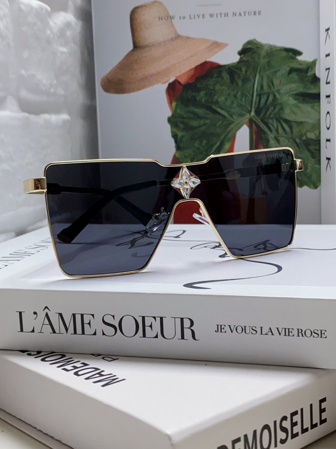 CYCLONE SUNGLASS Z1700U IN GOLD METAL BLACK LENSES