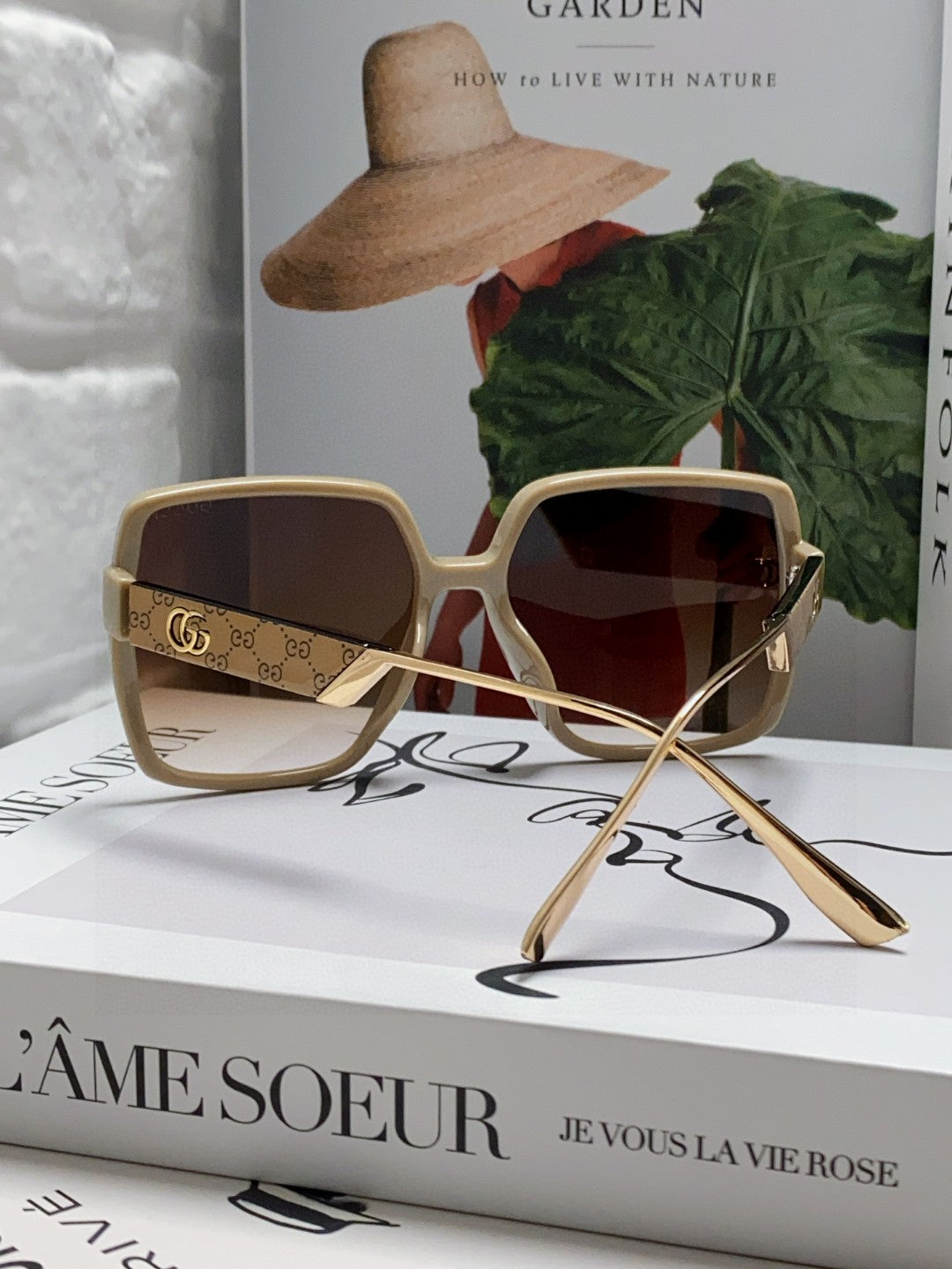 SQUARE FRAME SUNGLASSES  567447 IN ACETATE